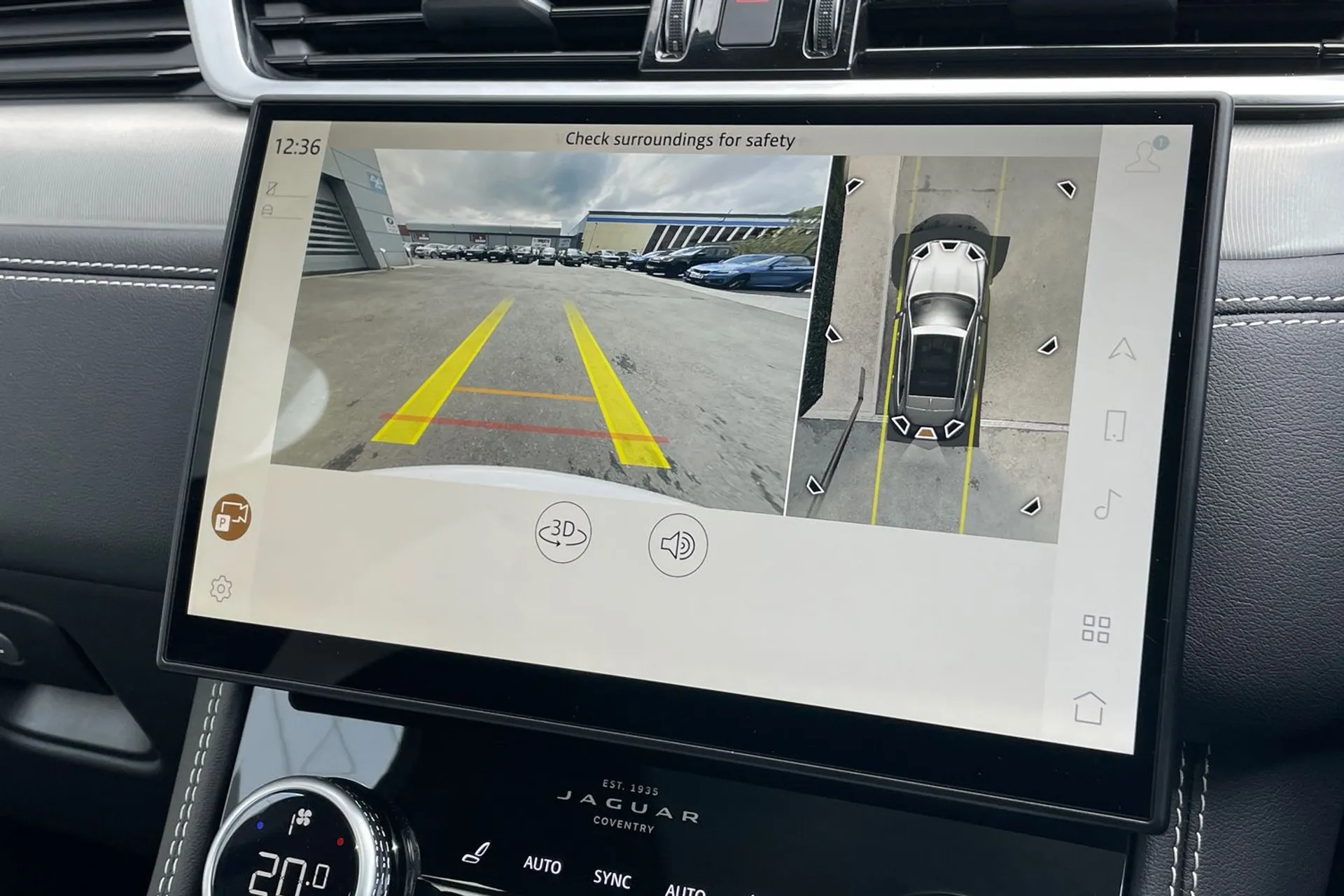 Jaguar F-PACE thumbnail image number 3