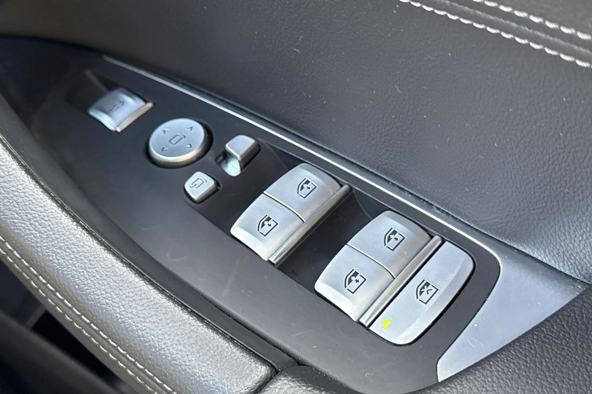 BMW X3 thumbnail image number 18