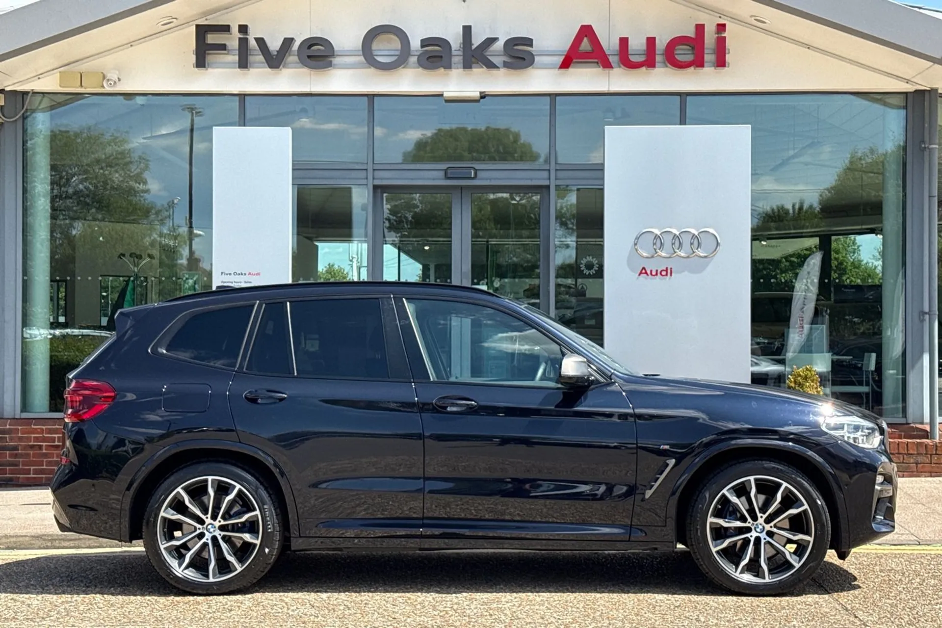 BMW X3 thumbnail image number 2