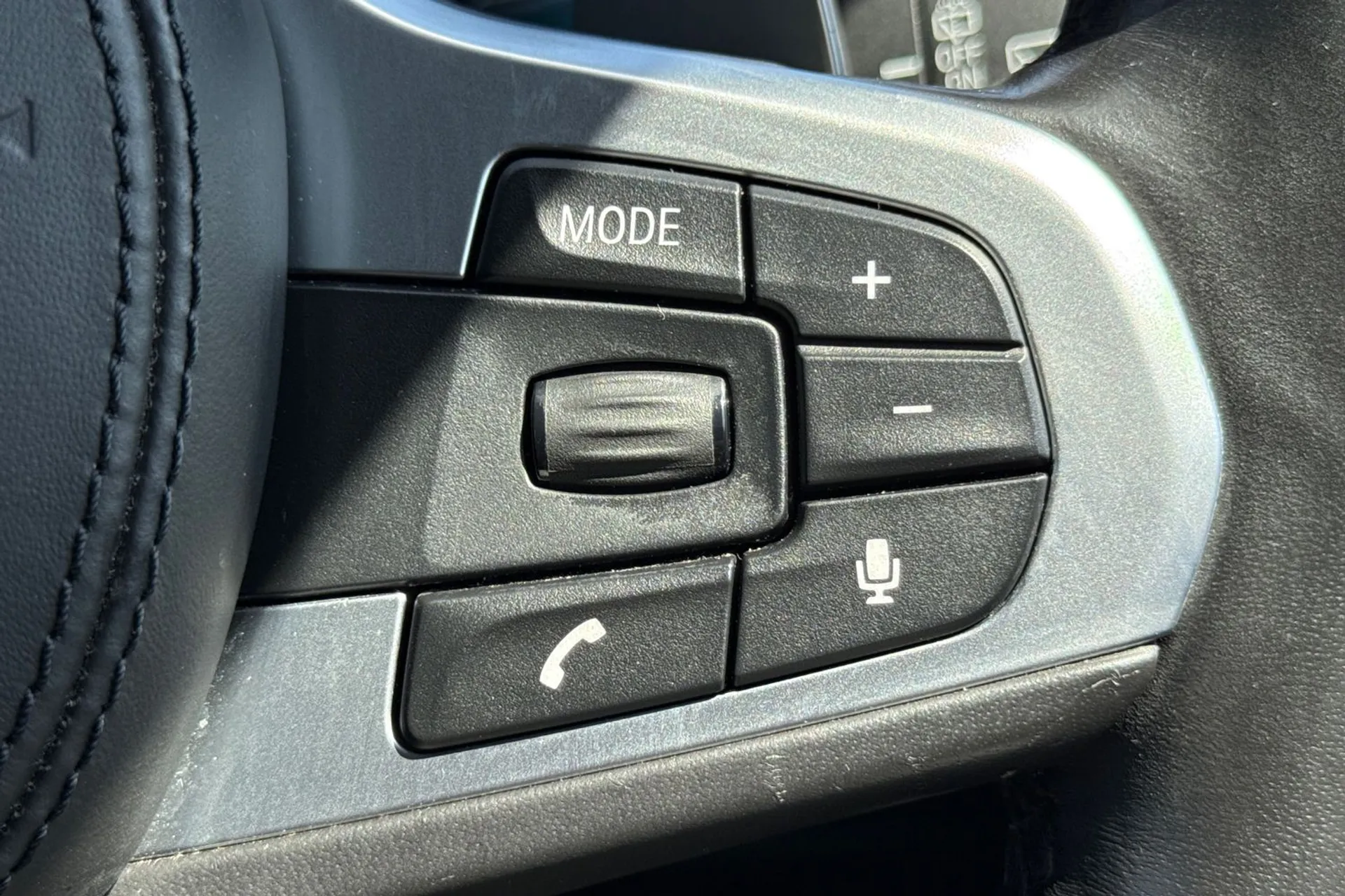 BMW X3 thumbnail image number 21