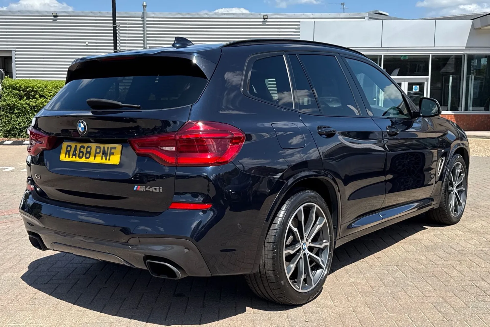 BMW X3 thumbnail image number 4