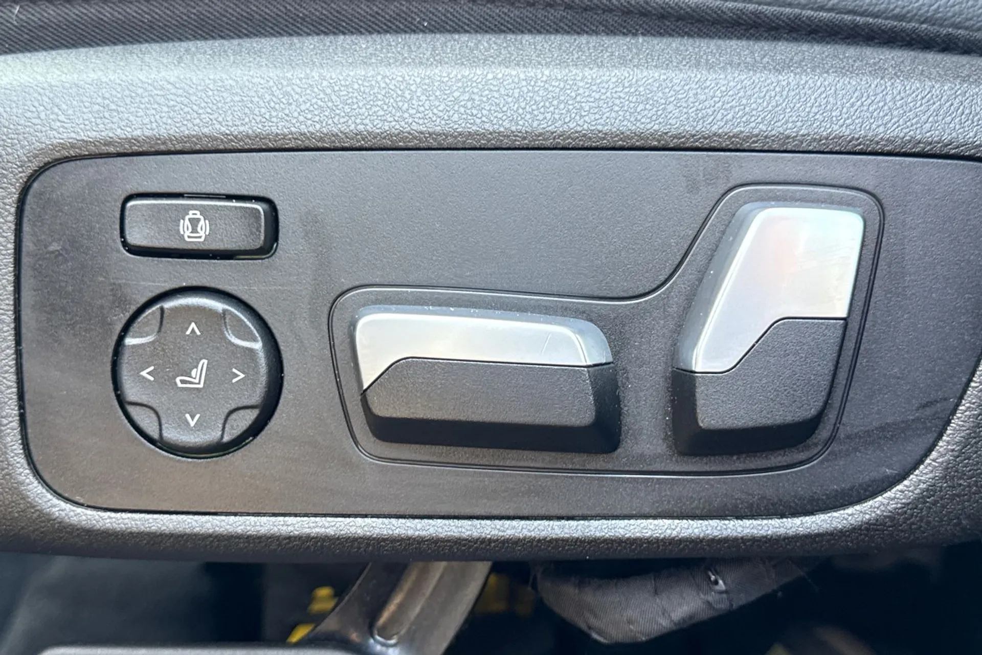 BMW X3 thumbnail image number 30