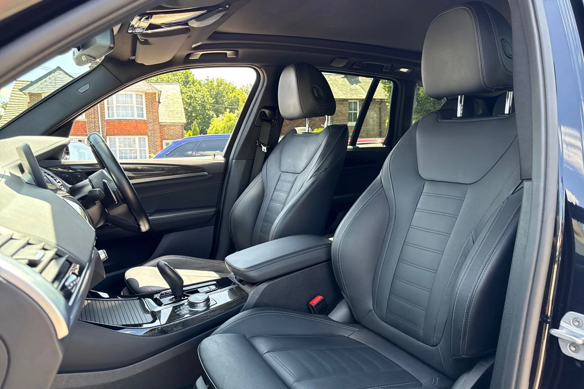 BMW X3 thumbnail image number 29