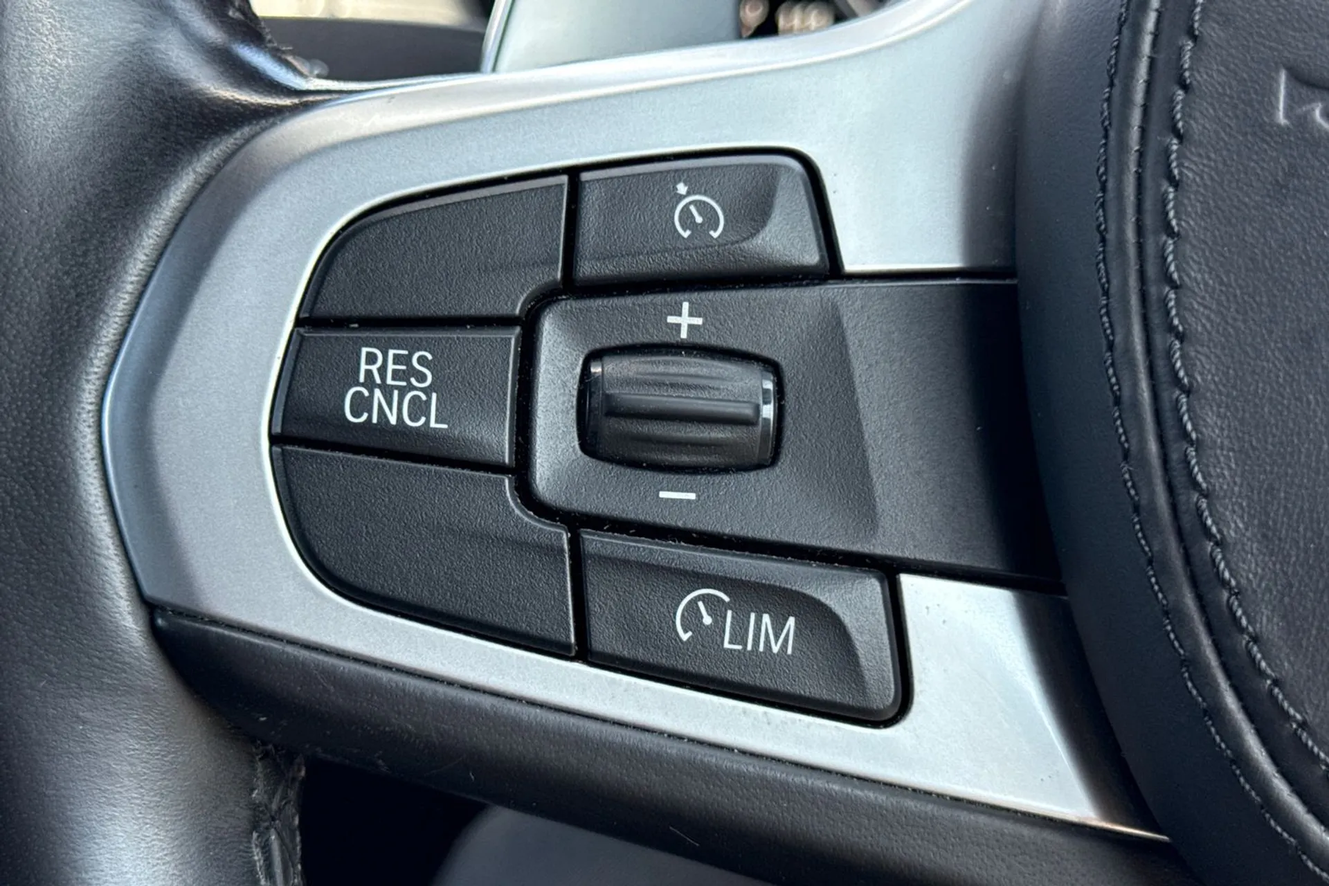 BMW X3 thumbnail image number 20