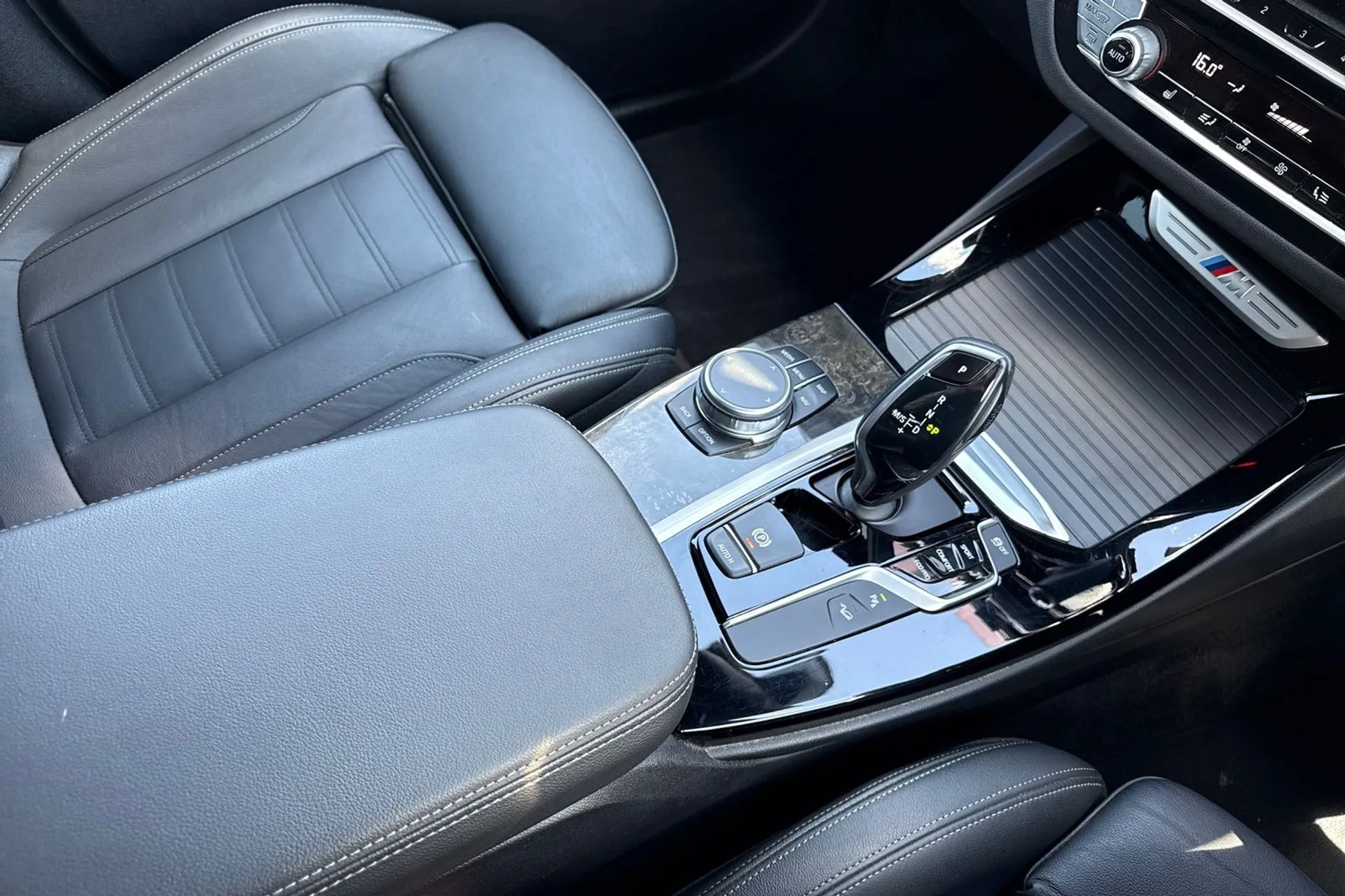 BMW X3 thumbnail image number 38