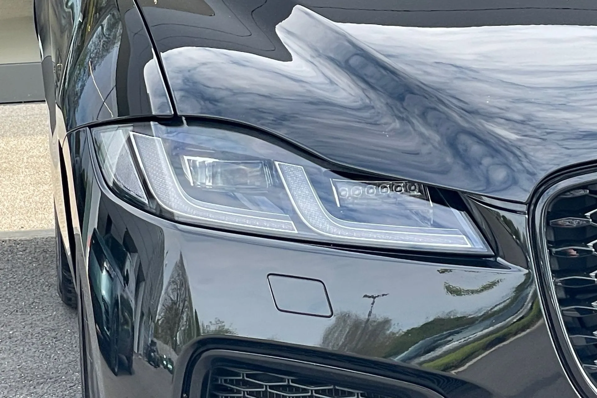 Jaguar F-PACE thumbnail image number 62