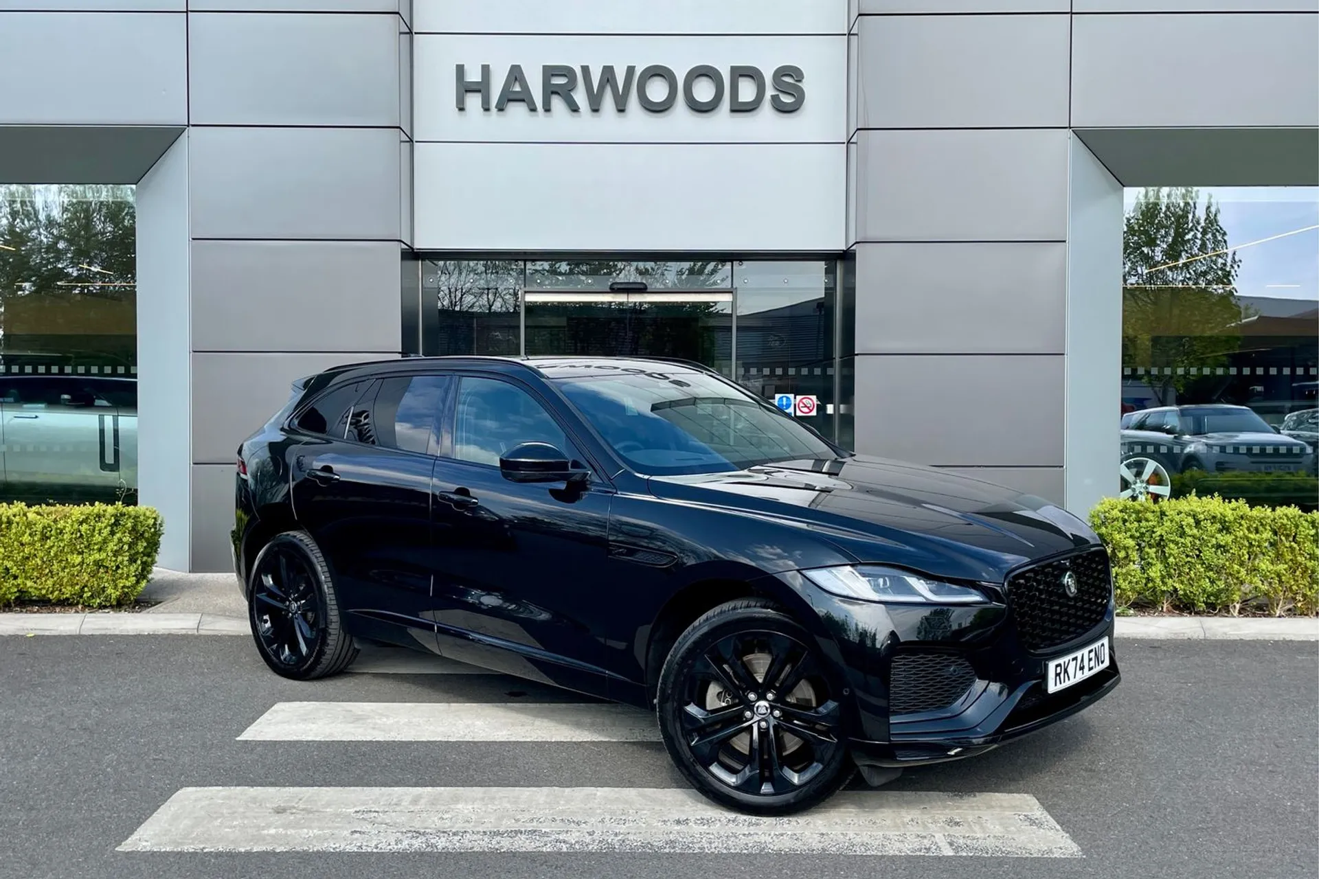 Jaguar F-PACE focused image