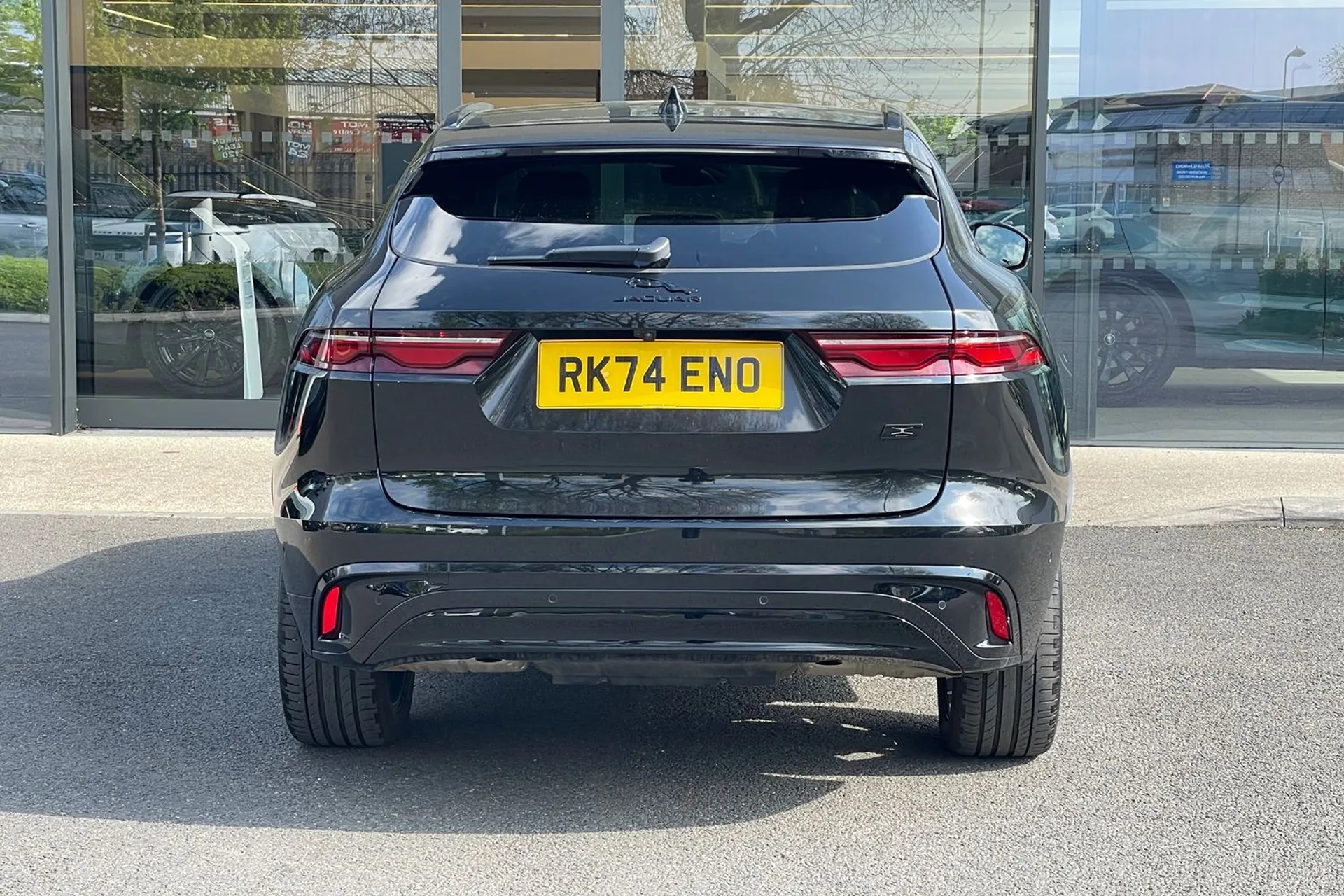 Jaguar F-PACE thumbnail image number 8