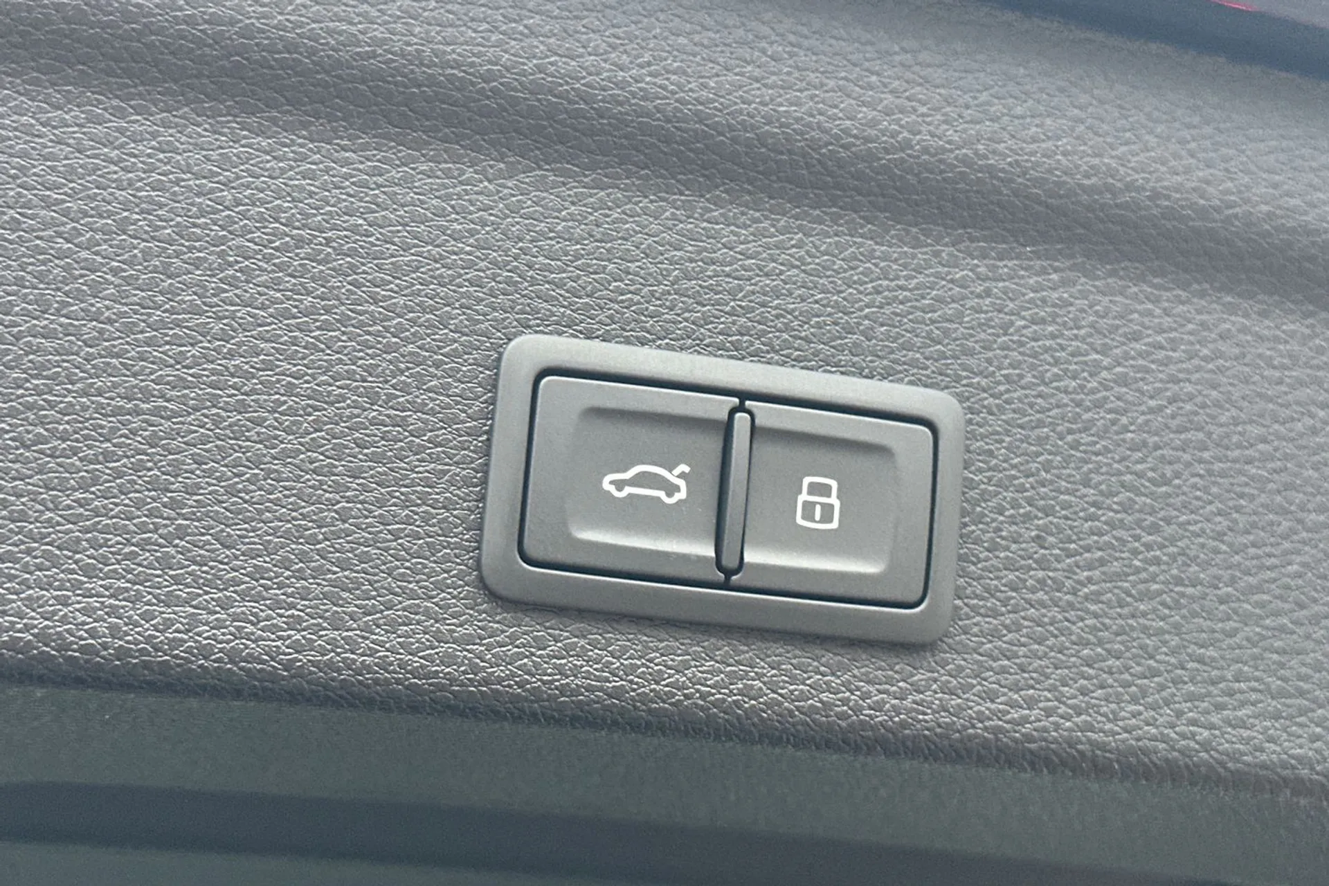 Audi Q3 thumbnail image number 27