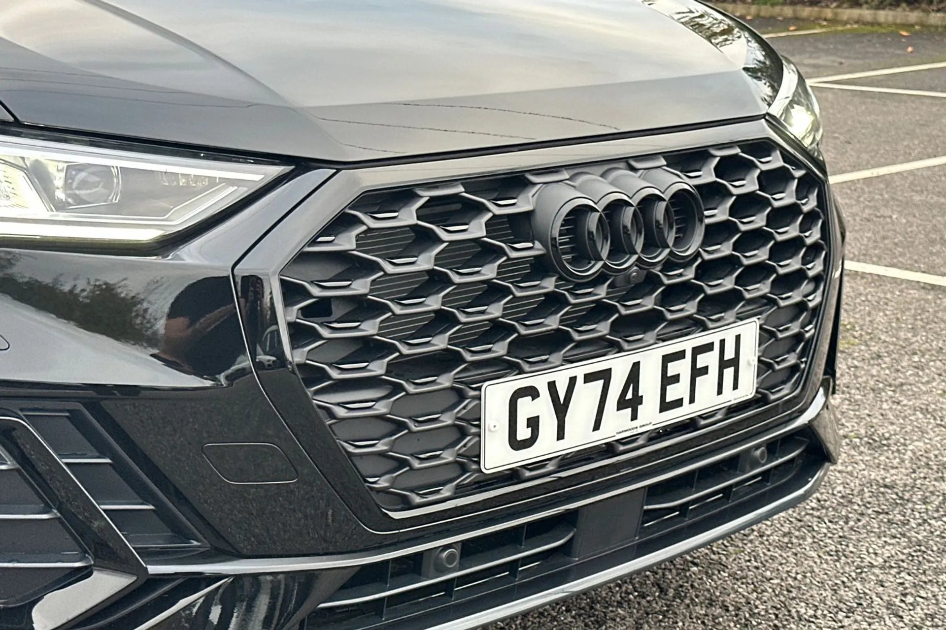 Audi Q3 thumbnail image number 40