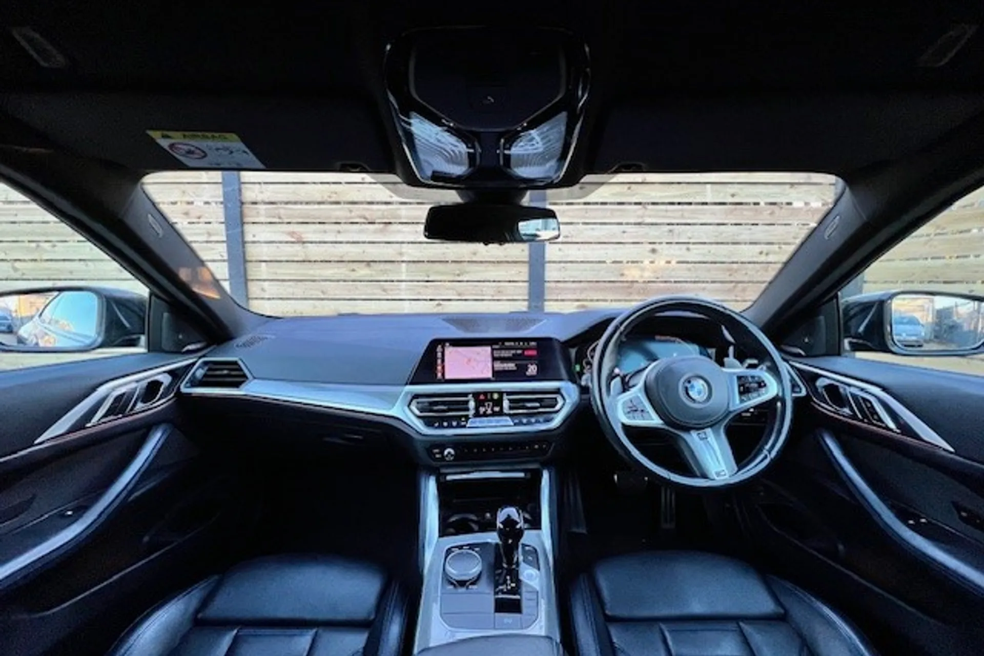 BMW 3 SERIES thumbnail image number 3