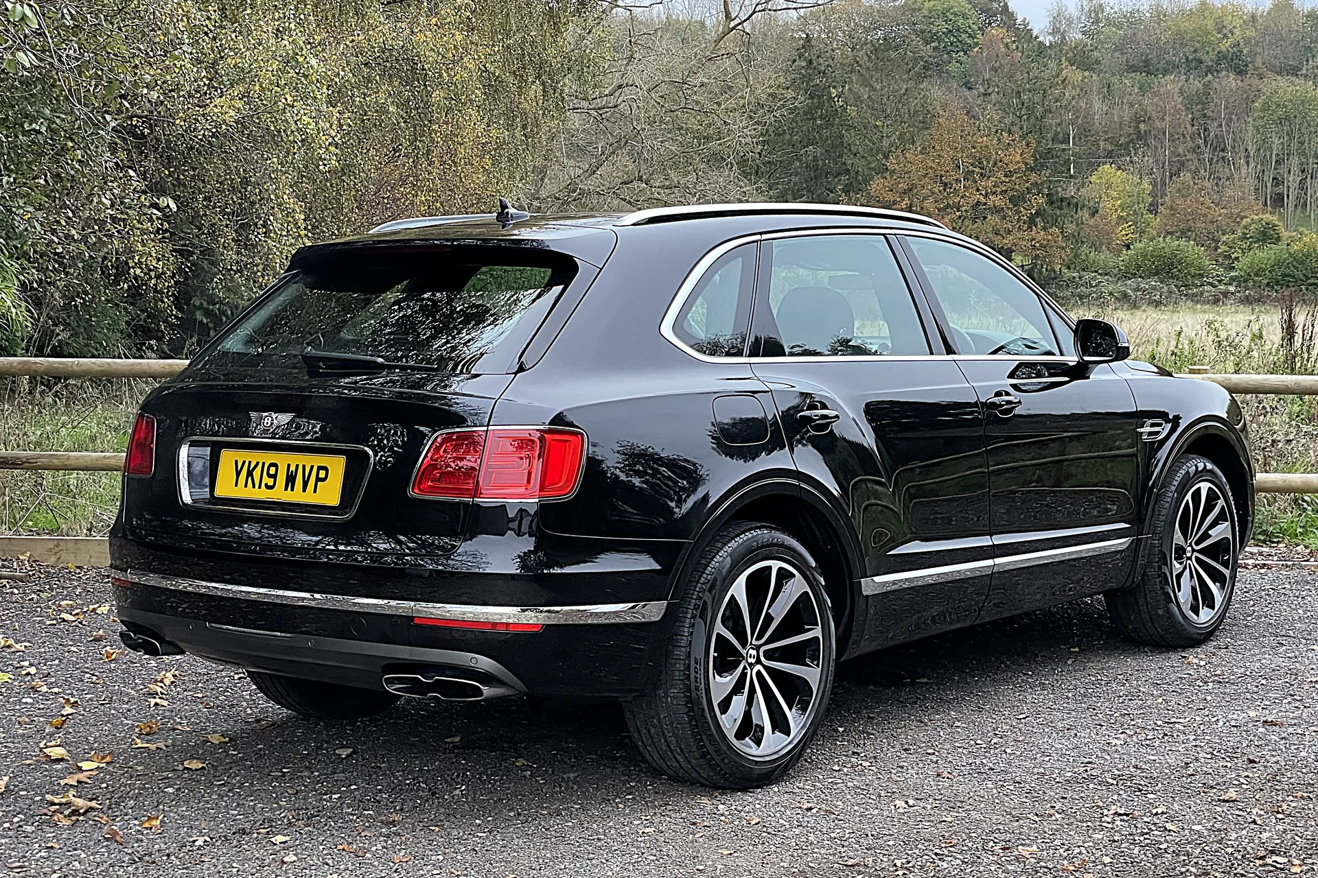 Bentley BENTAYGA thumbnail image number 8