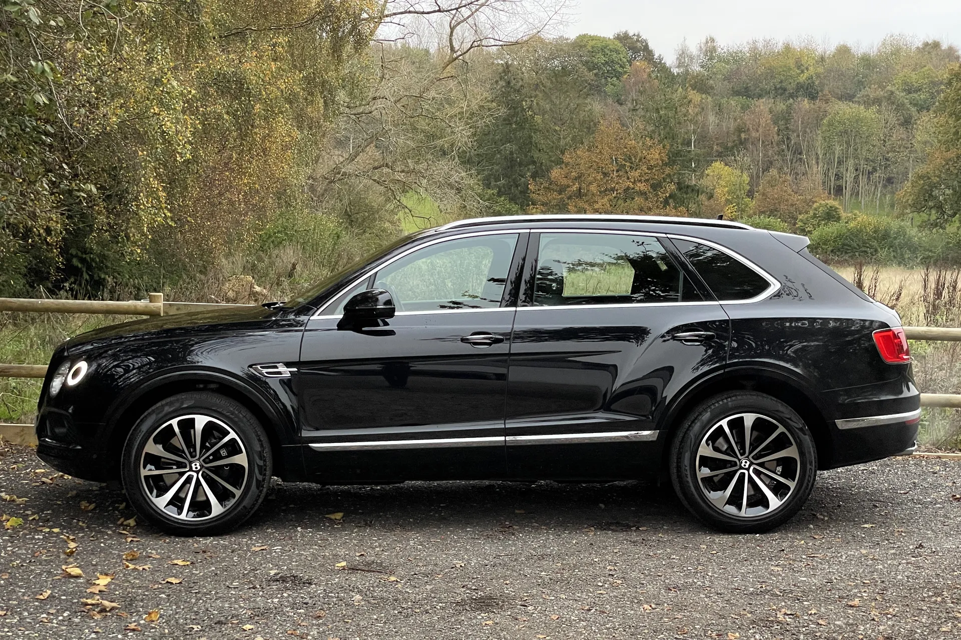 Bentley BENTAYGA thumbnail image number 55