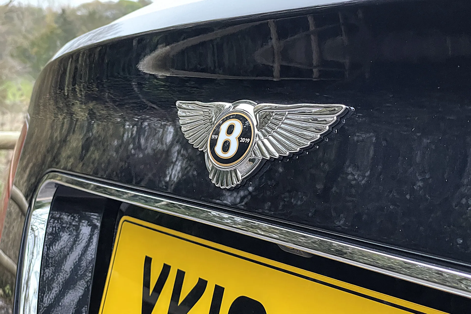 Bentley BENTAYGA thumbnail image number 6