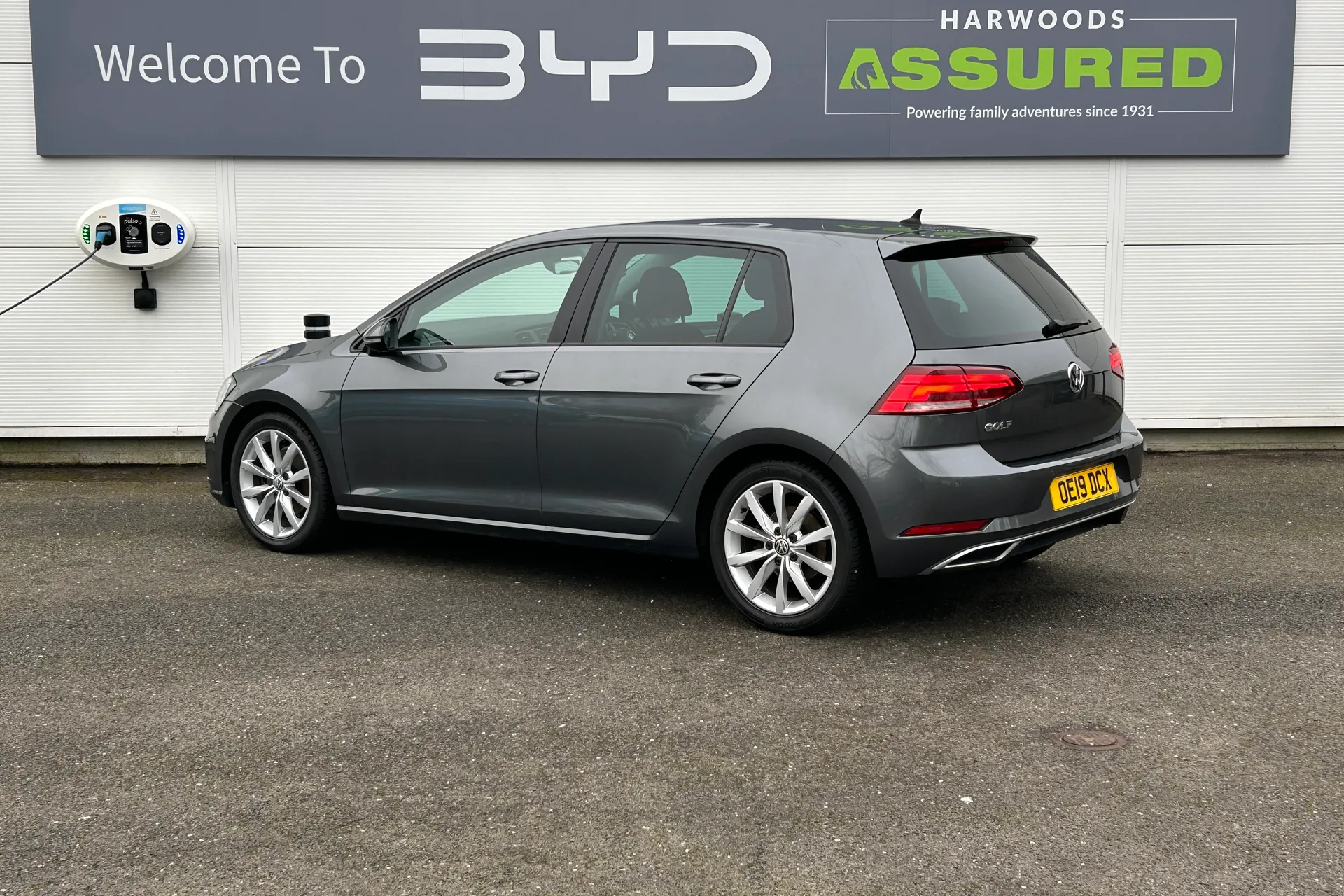 VOLKSWAGEN GOLF thumbnail image number 10
