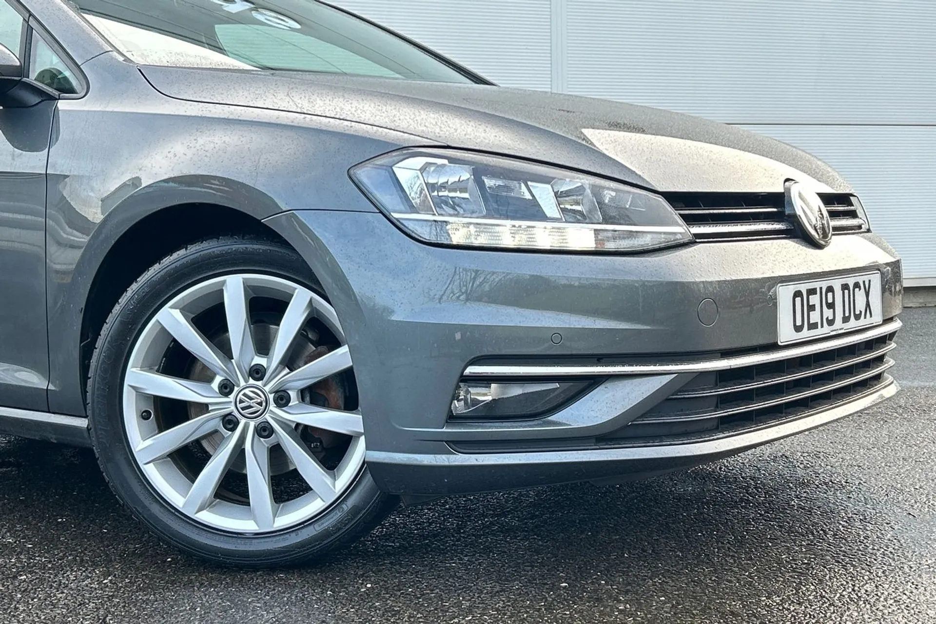 VOLKSWAGEN GOLF thumbnail image number 23