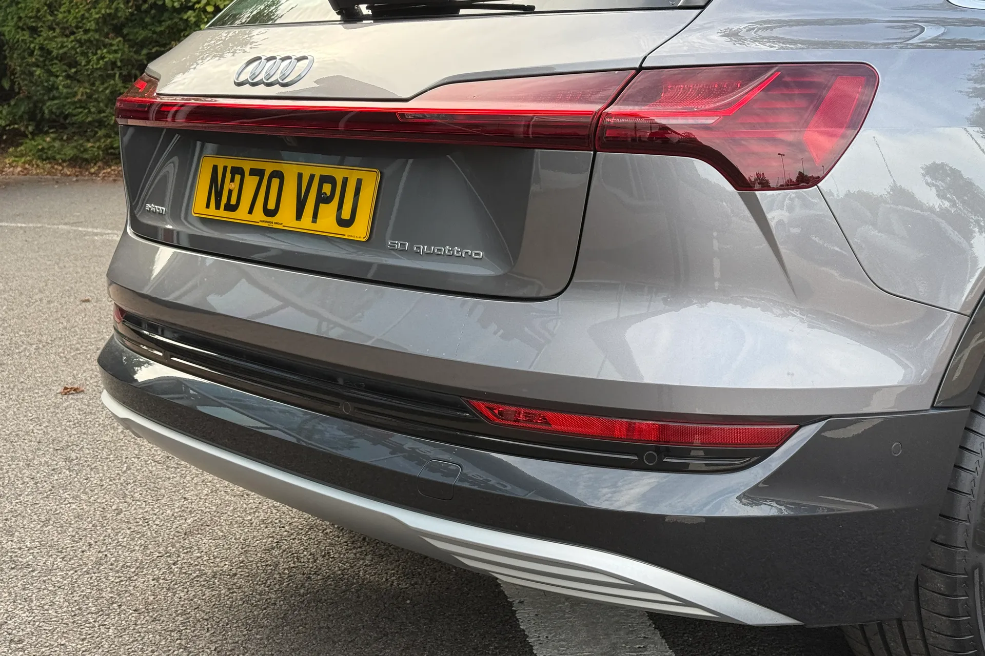 Audi e-tron thumbnail image number 37