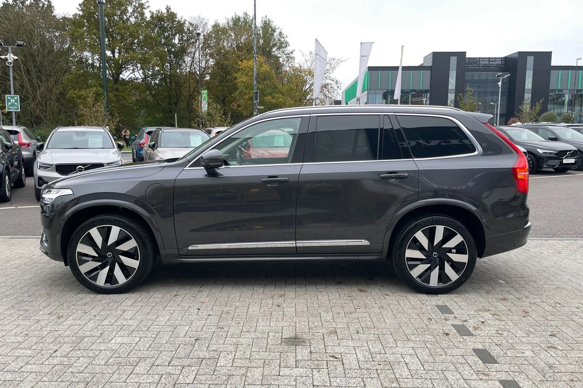 Volvo XC90 thumbnail image number 10