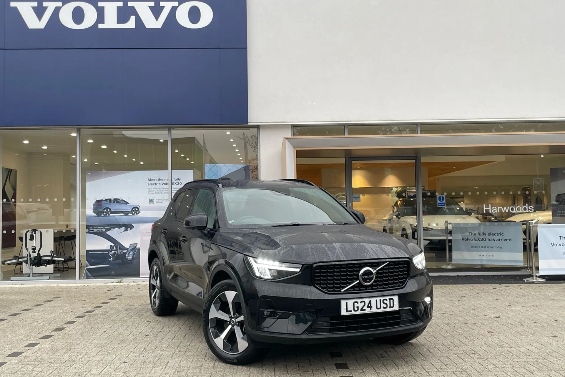 Volvo XC40 focused image