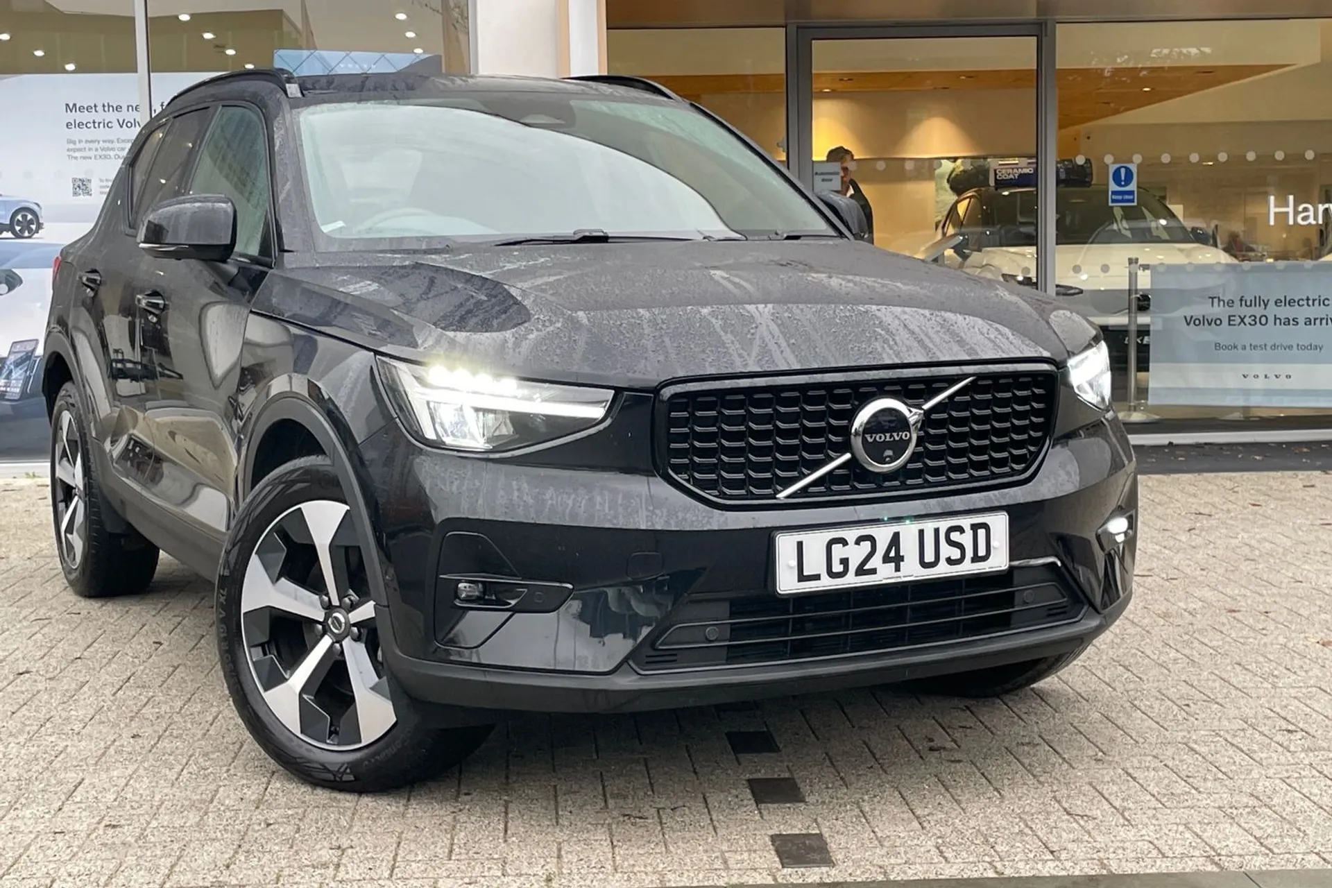 Volvo XC40 thumbnail image number 6