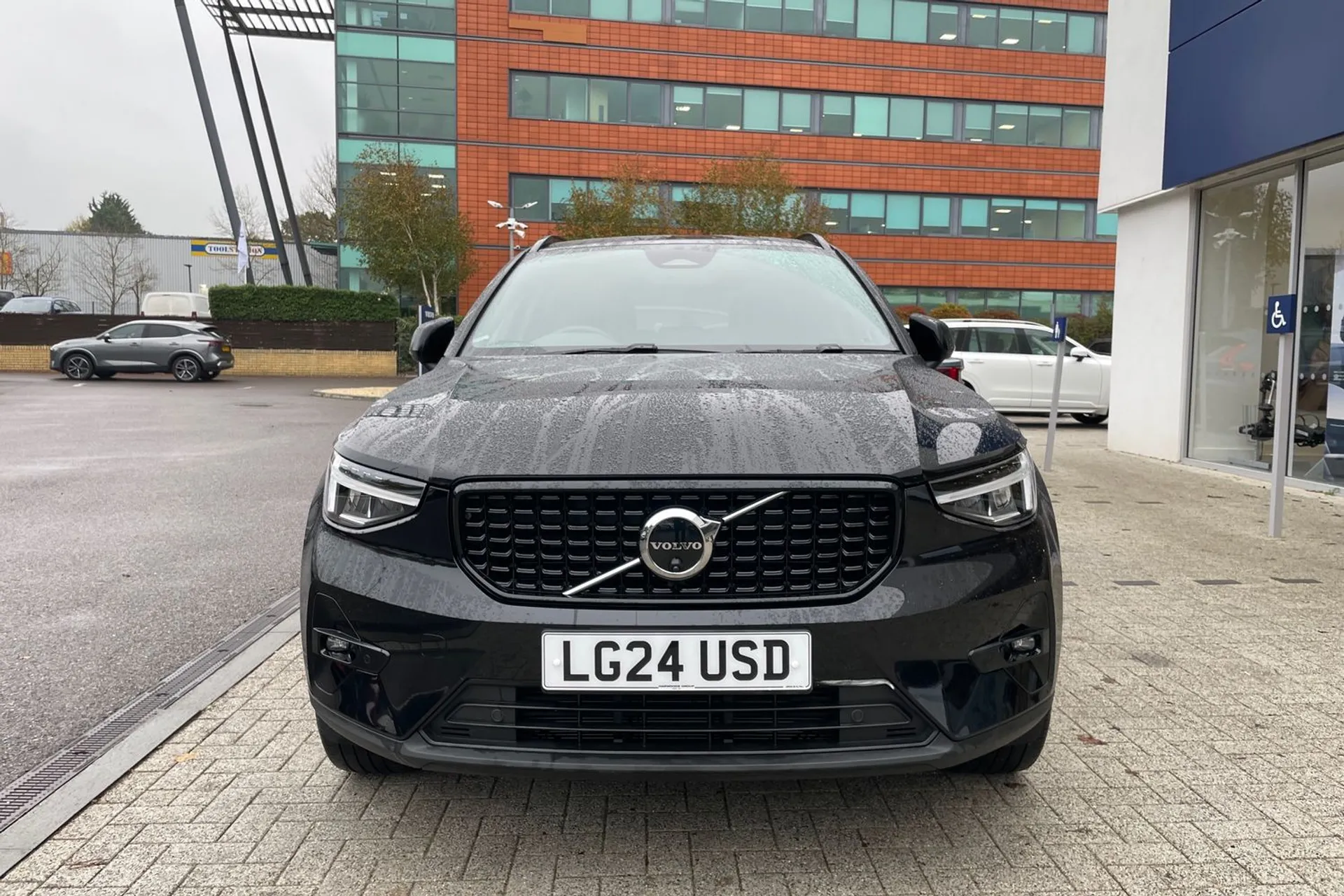 Volvo XC40 thumbnail image number 12