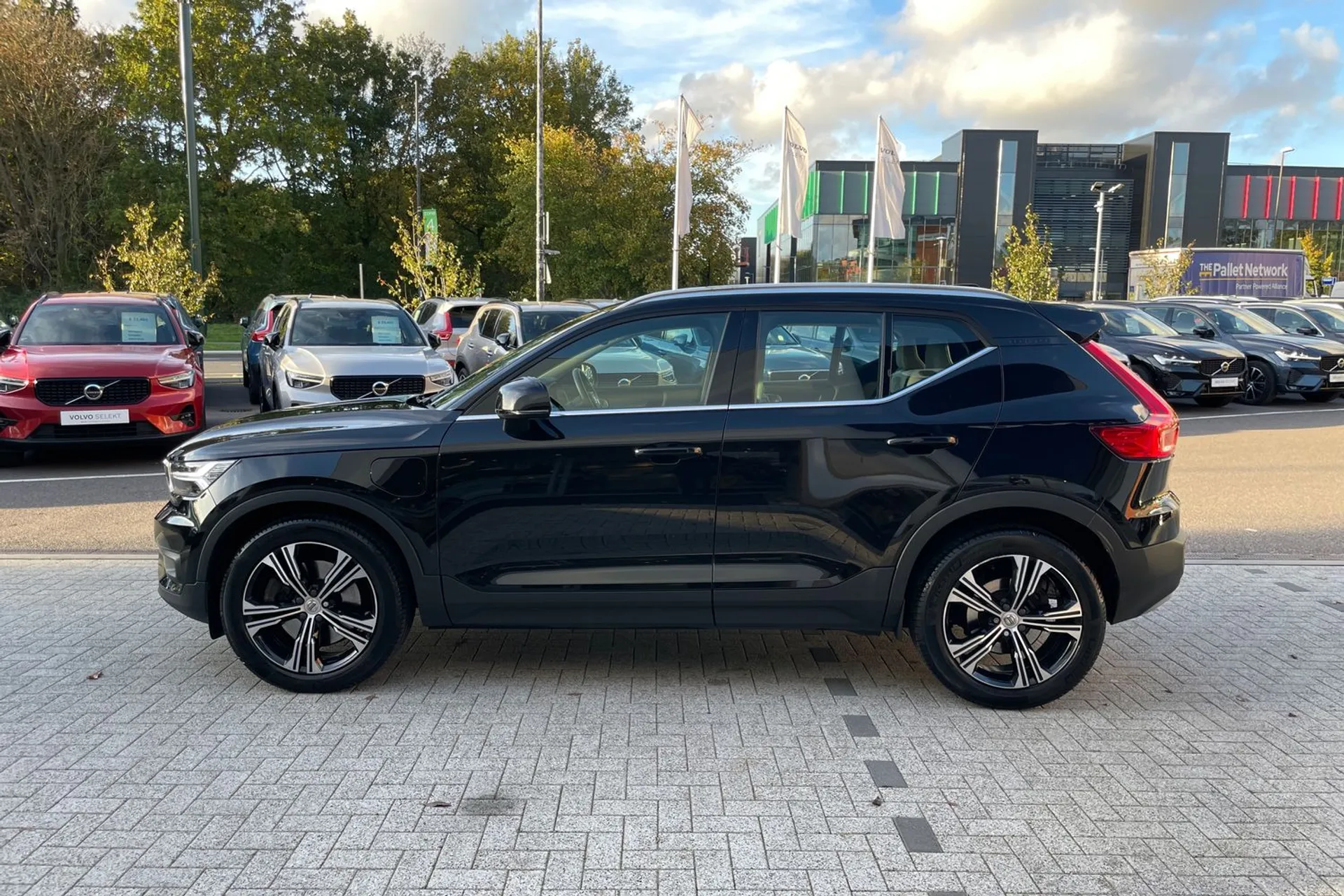 Volvo XC40 thumbnail image number 10