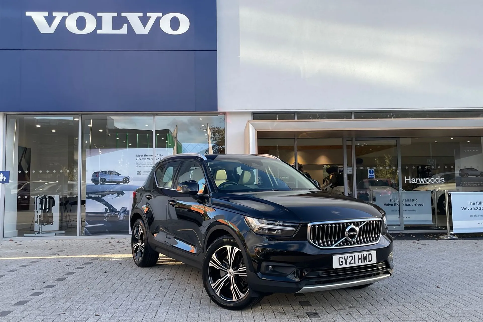 Volvo XC40 focused image