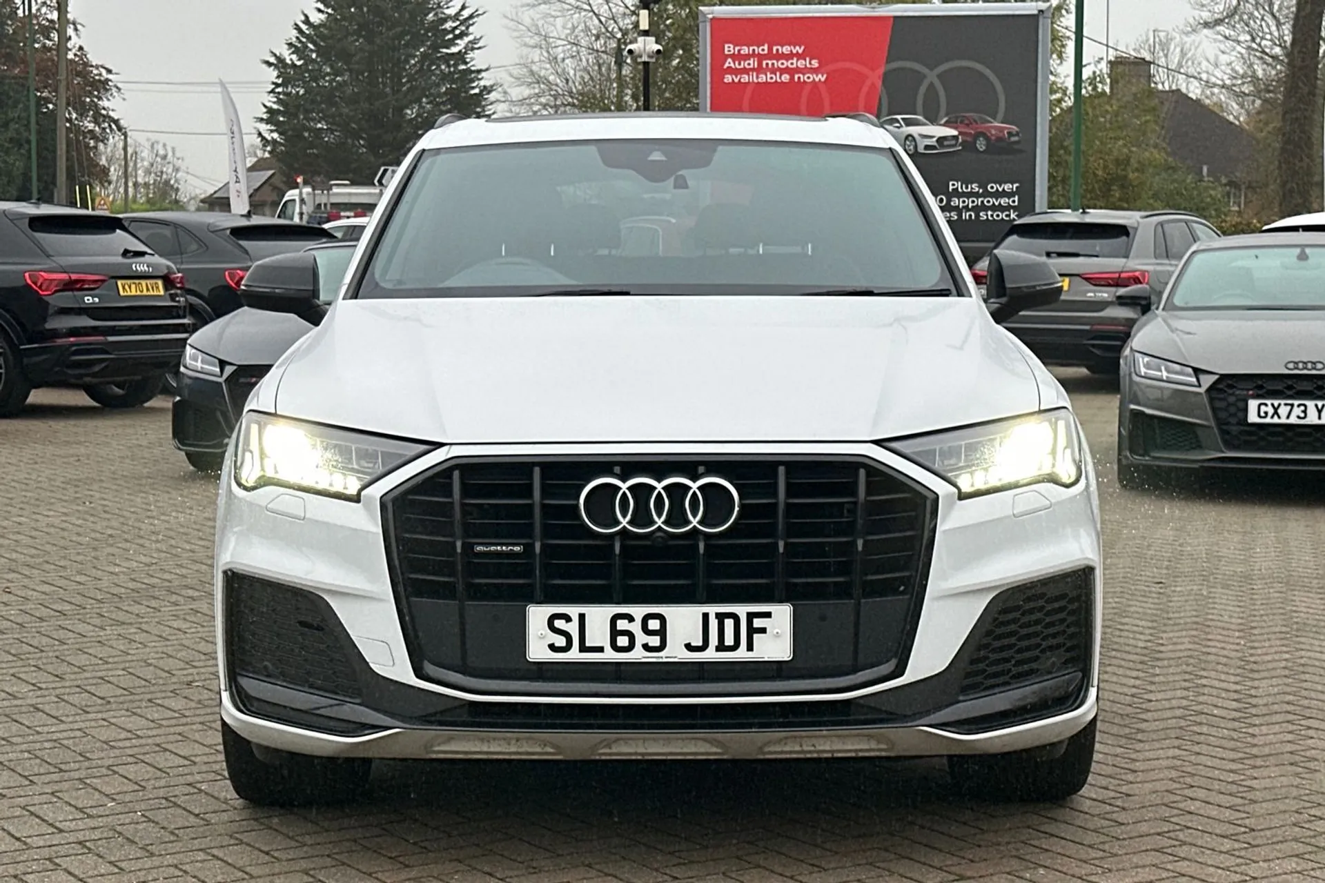 Audi Q7 thumbnail image number 18