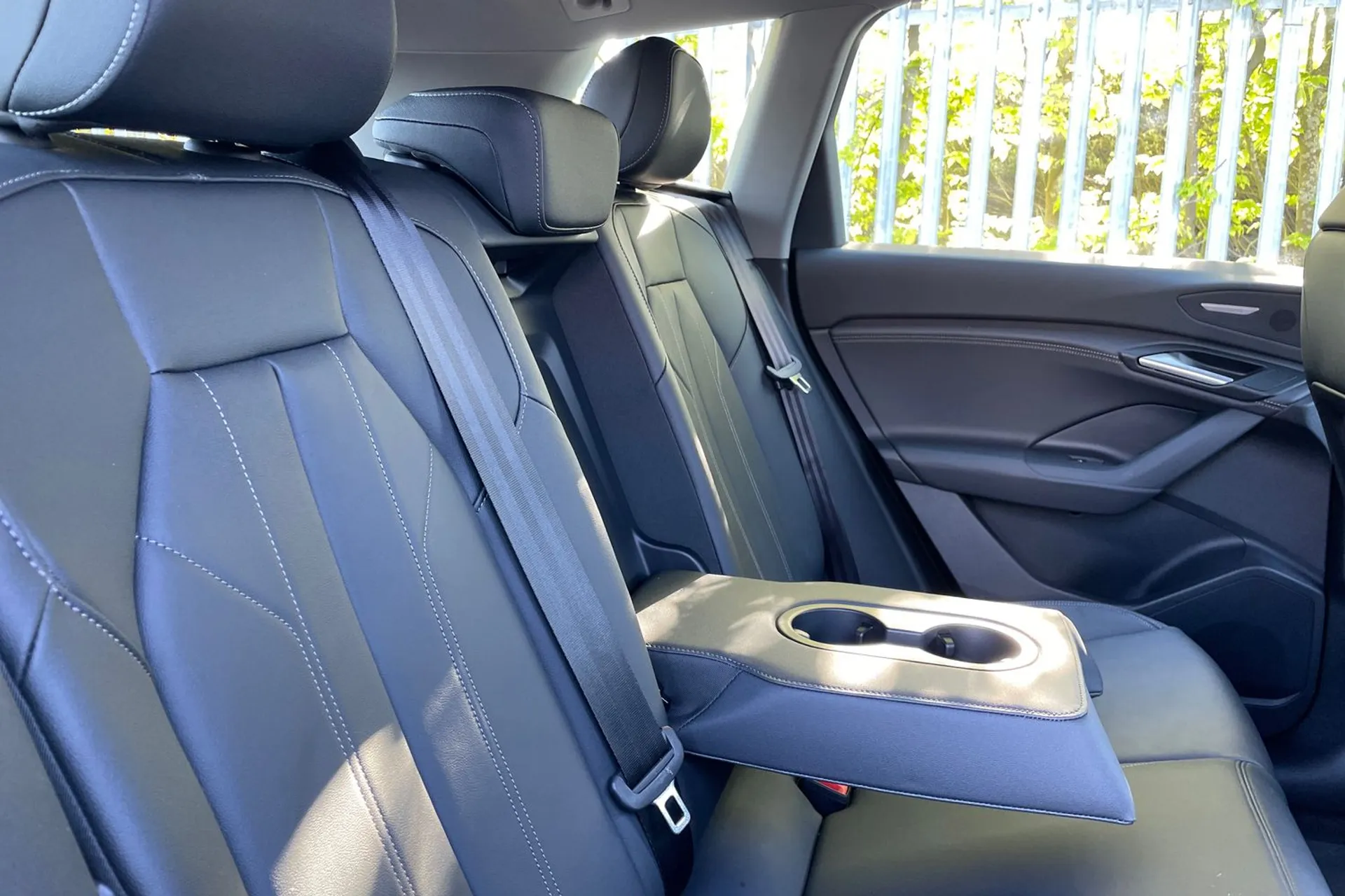 Audi Q6 thumbnail image number 20