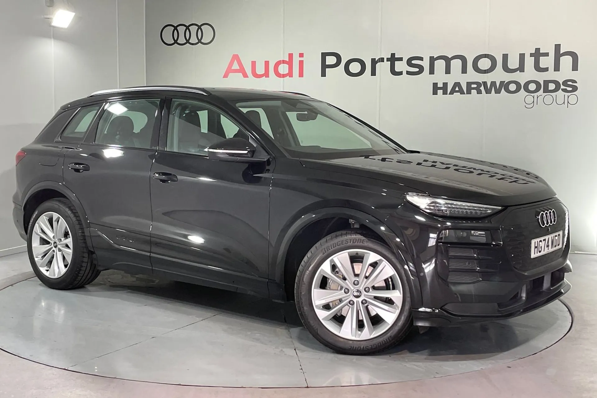 Audi Q6 focused image