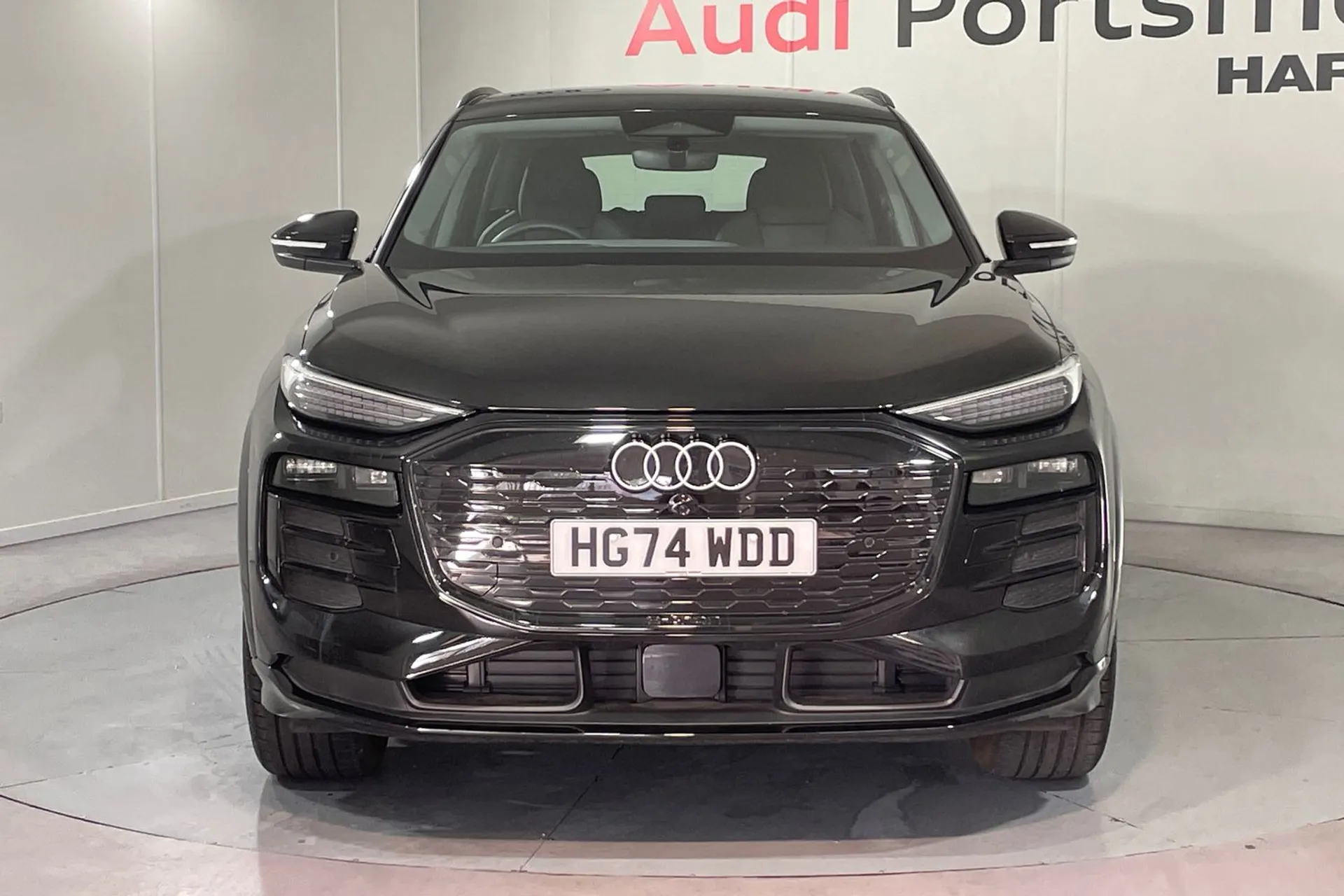 Audi Q6 thumbnail image number 6