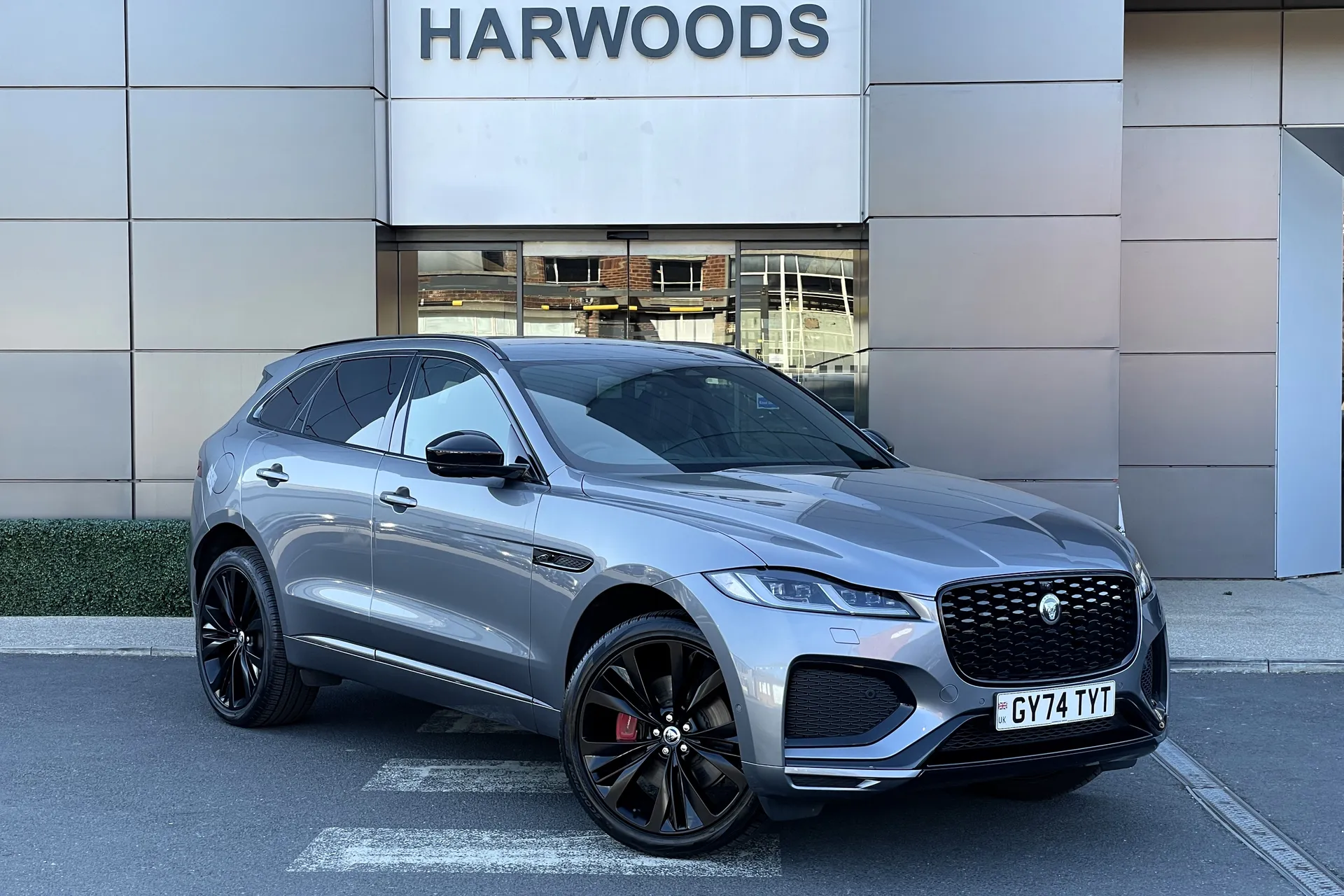 Jaguar F-PACE focused image