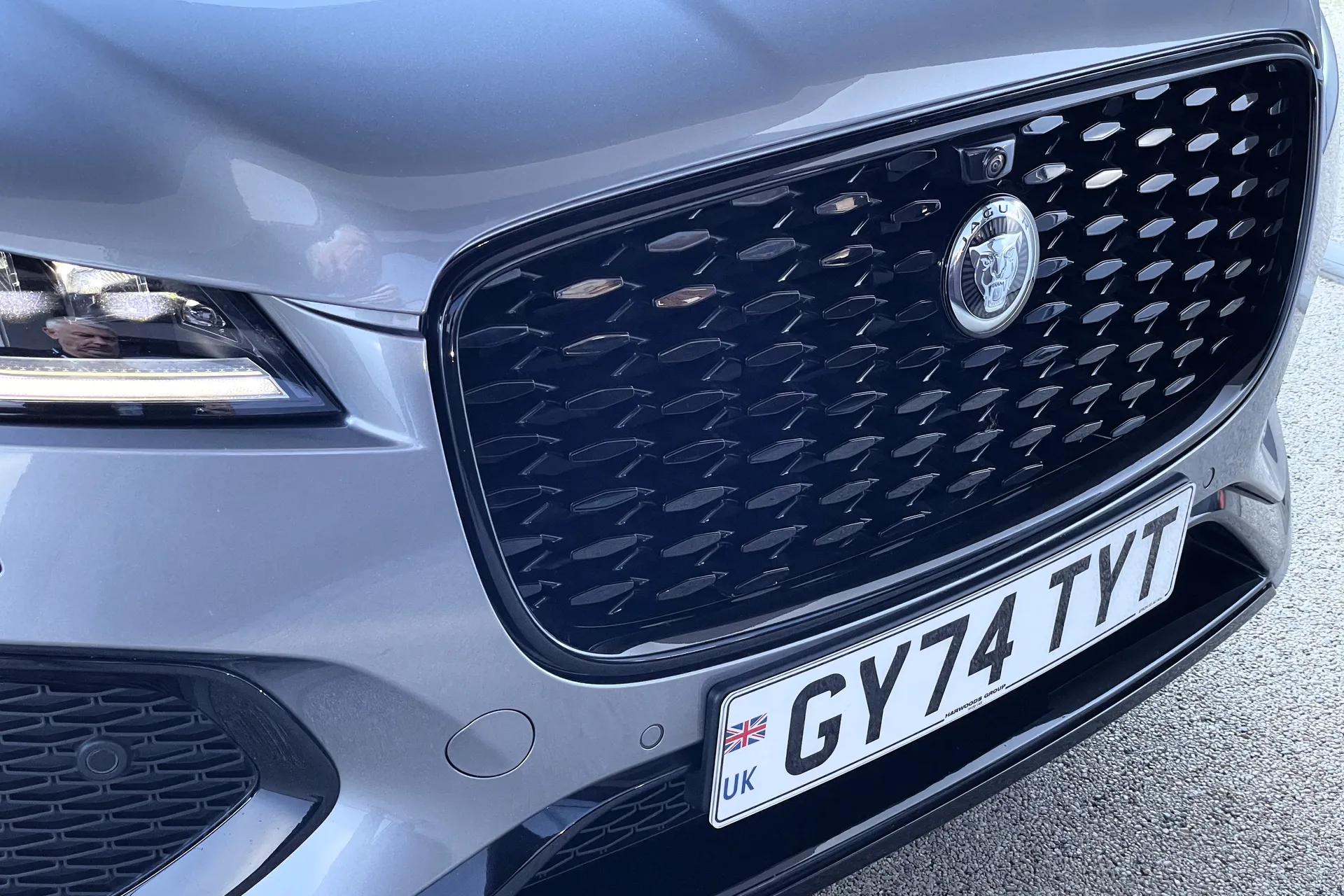 Jaguar F-PACE thumbnail image number 60