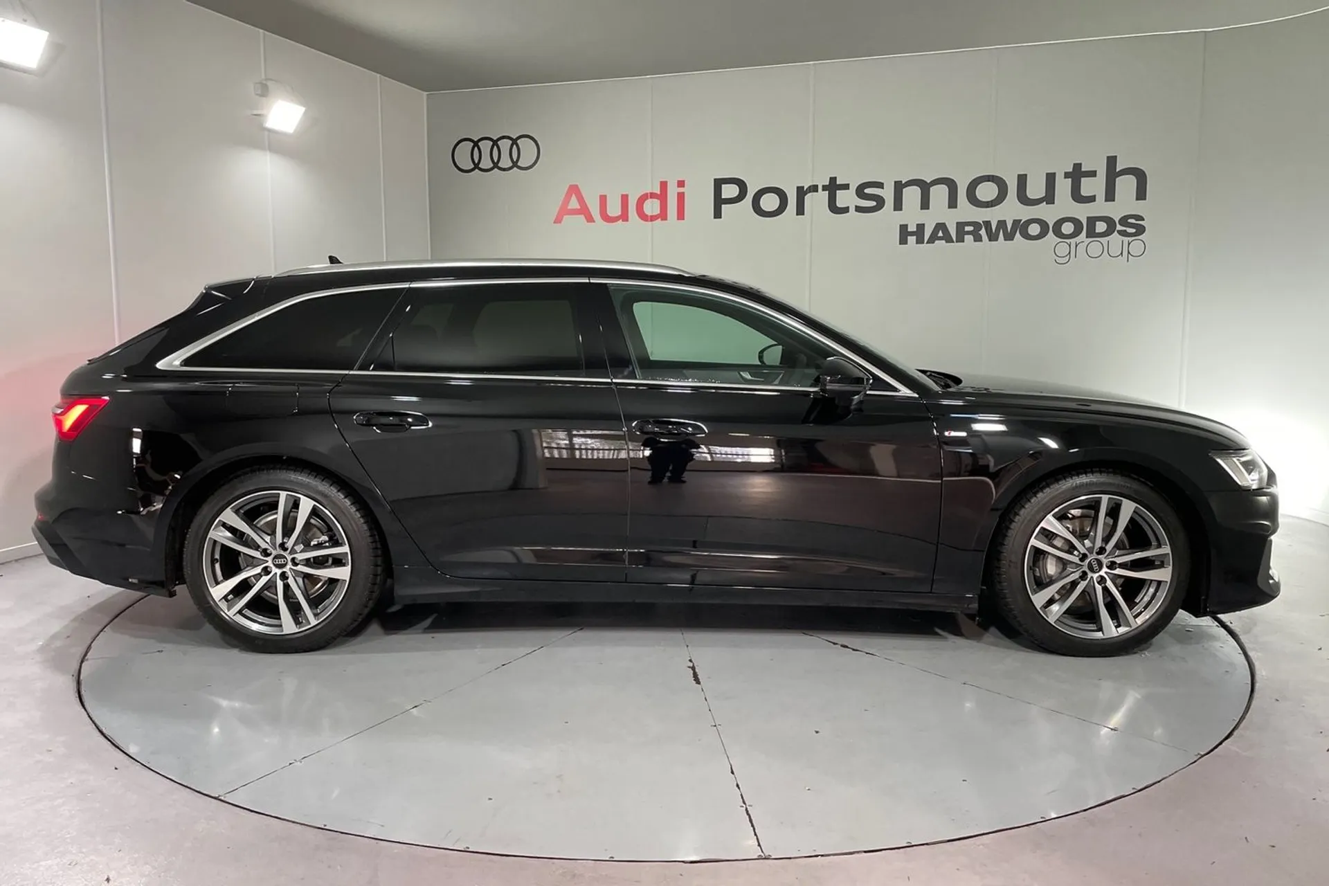 Audi A6 thumbnail image number 2