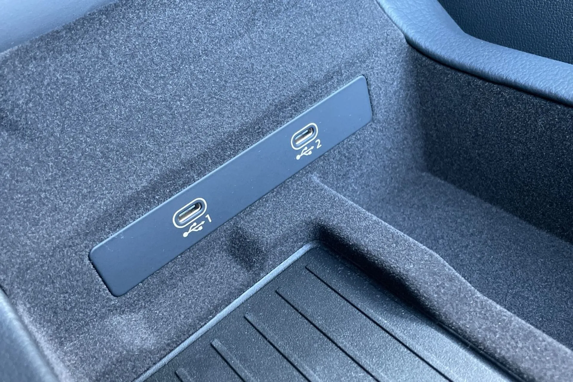 Audi A6 thumbnail image number 49