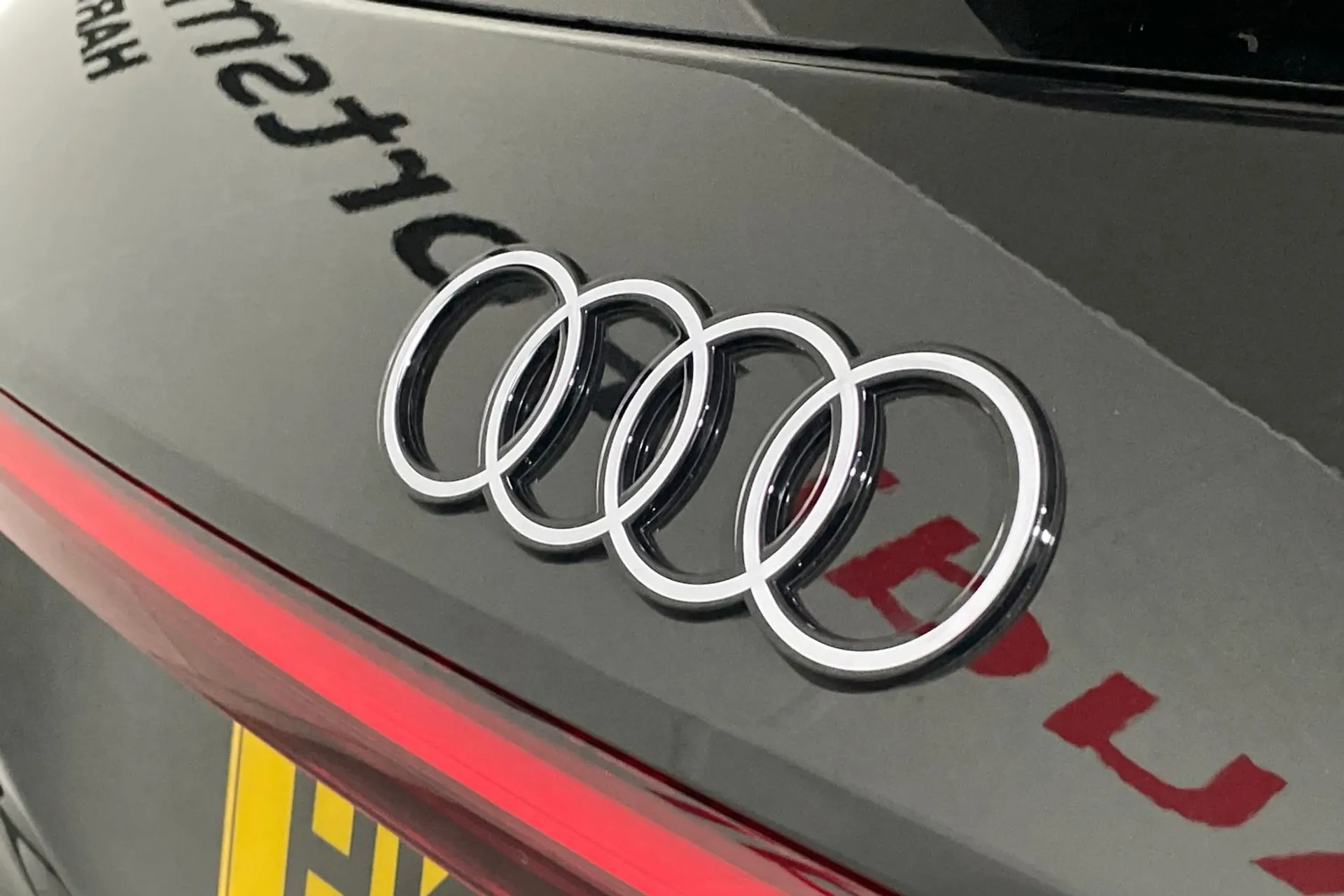 Audi Q6 thumbnail image number 51