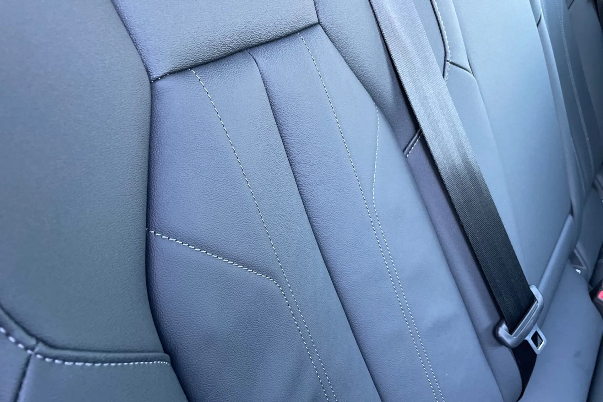 Audi Q6 thumbnail image number 22