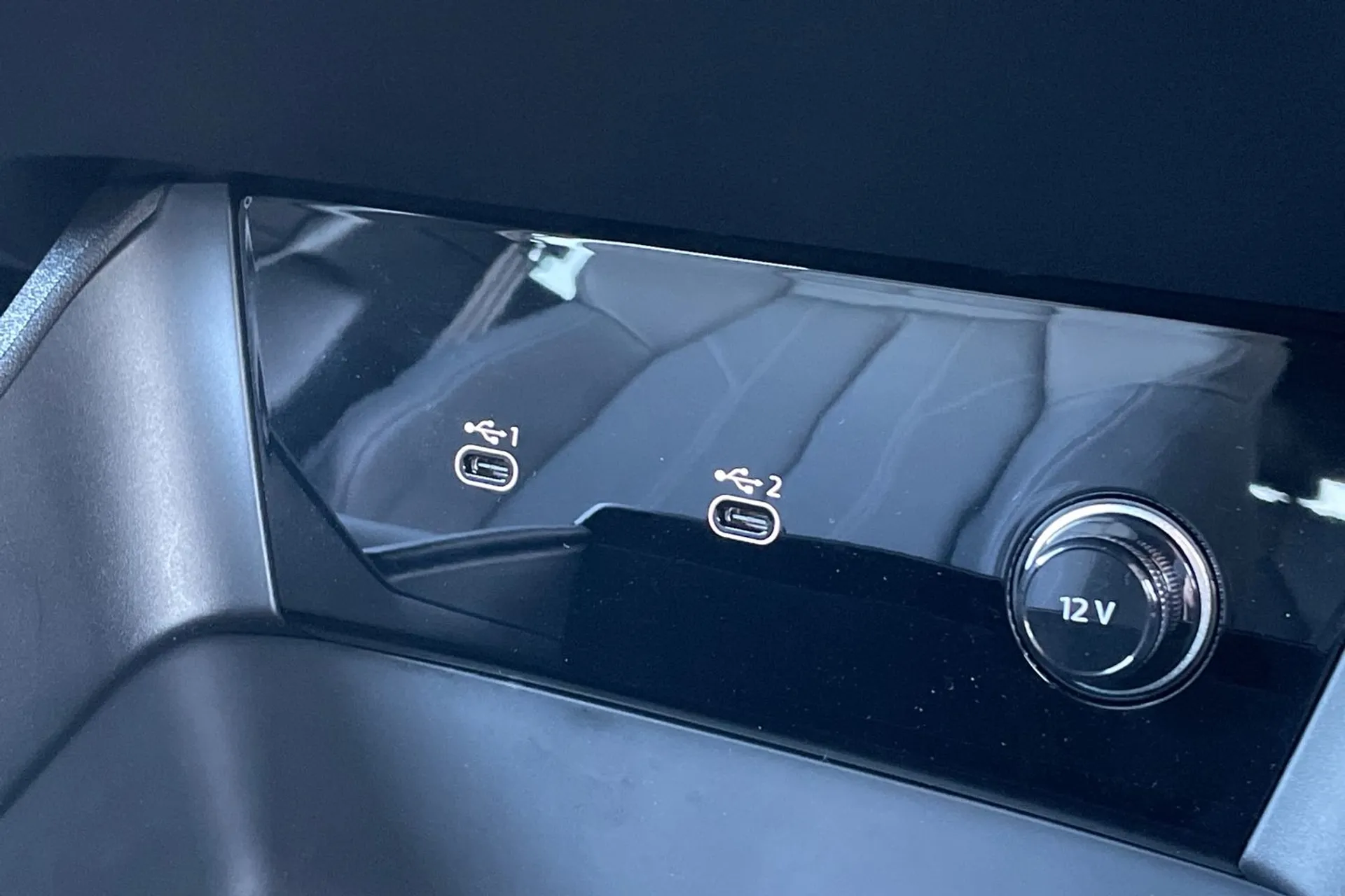 Audi Q6 thumbnail image number 43