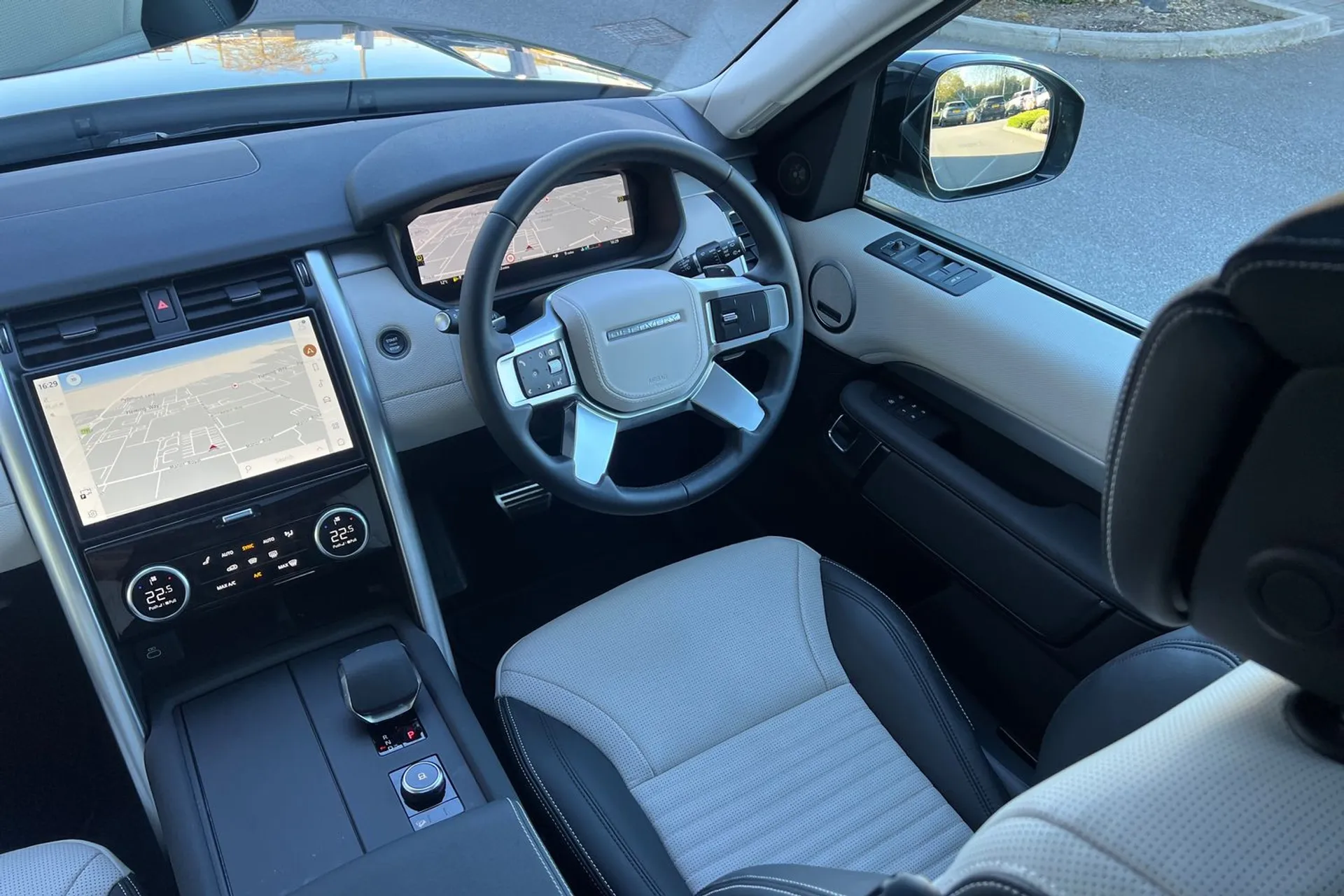 LAND ROVER DISCOVERY thumbnail image number 30