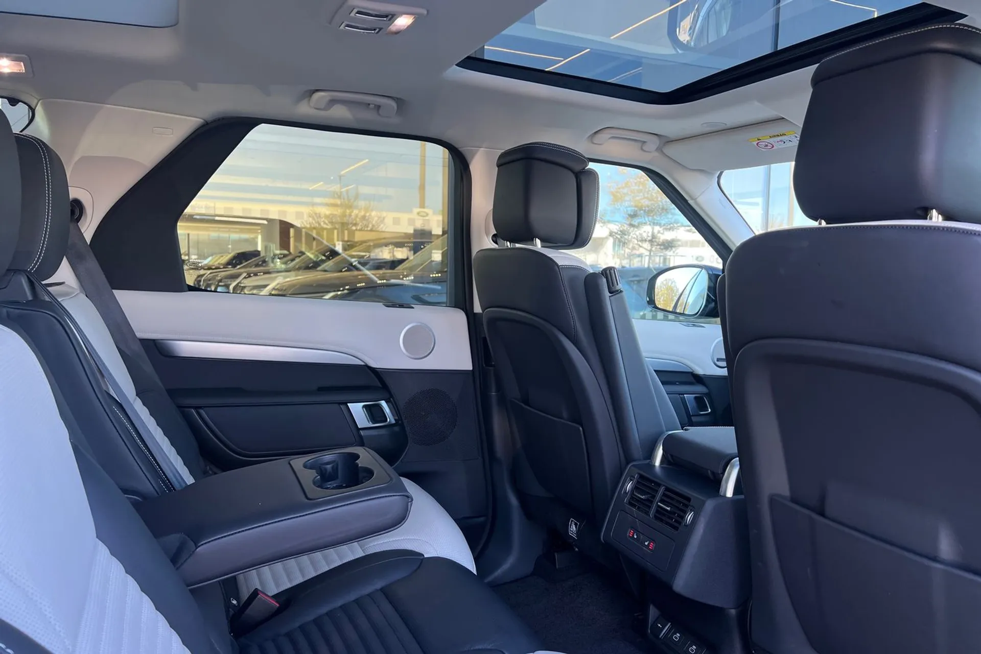 LAND ROVER DISCOVERY thumbnail image number 39