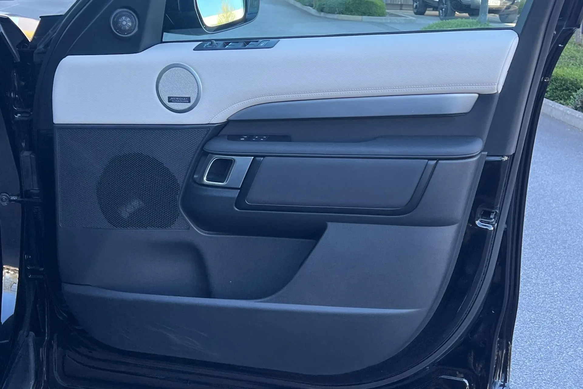 LAND ROVER DISCOVERY thumbnail image number 61