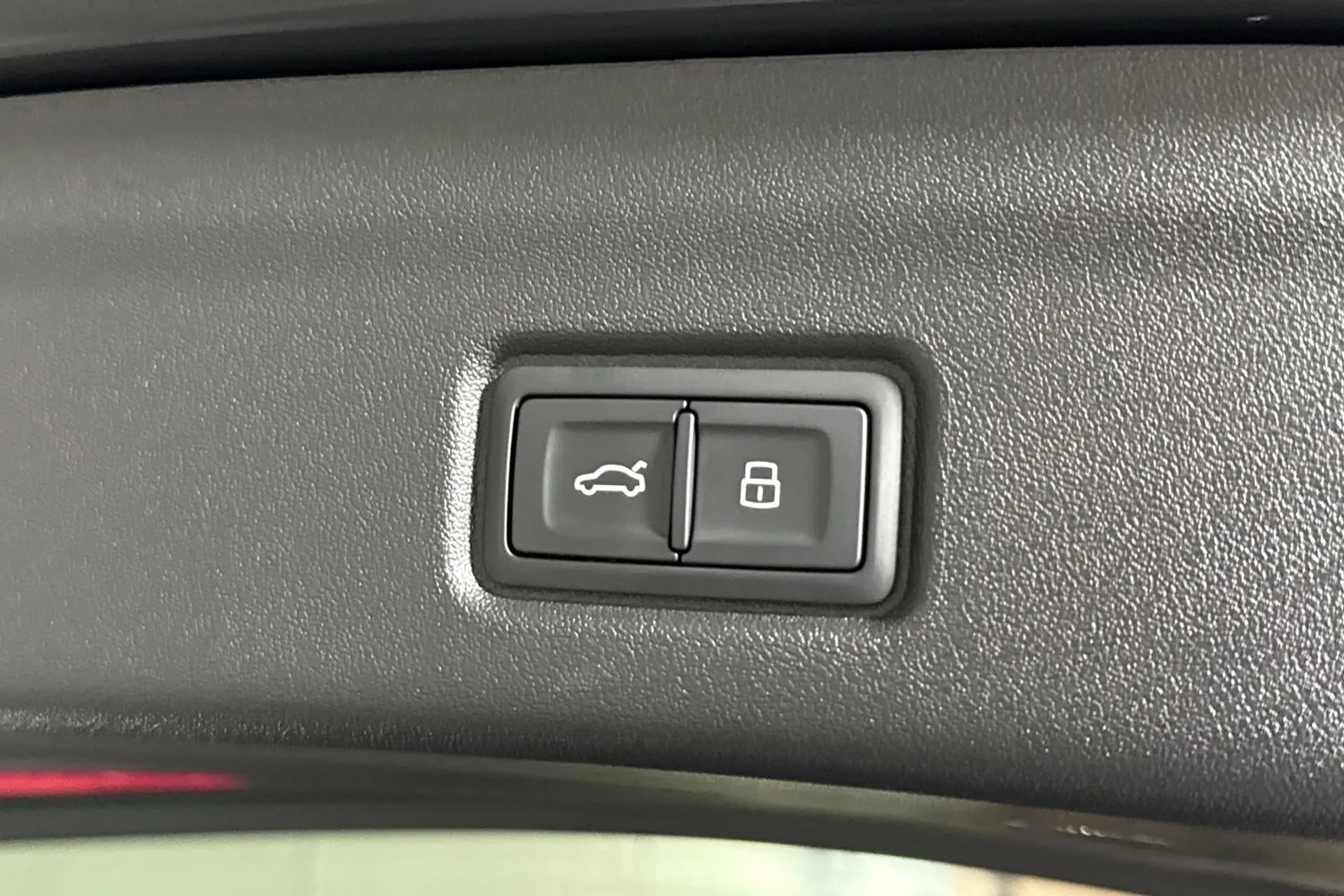 Audi Q6 thumbnail image number 39