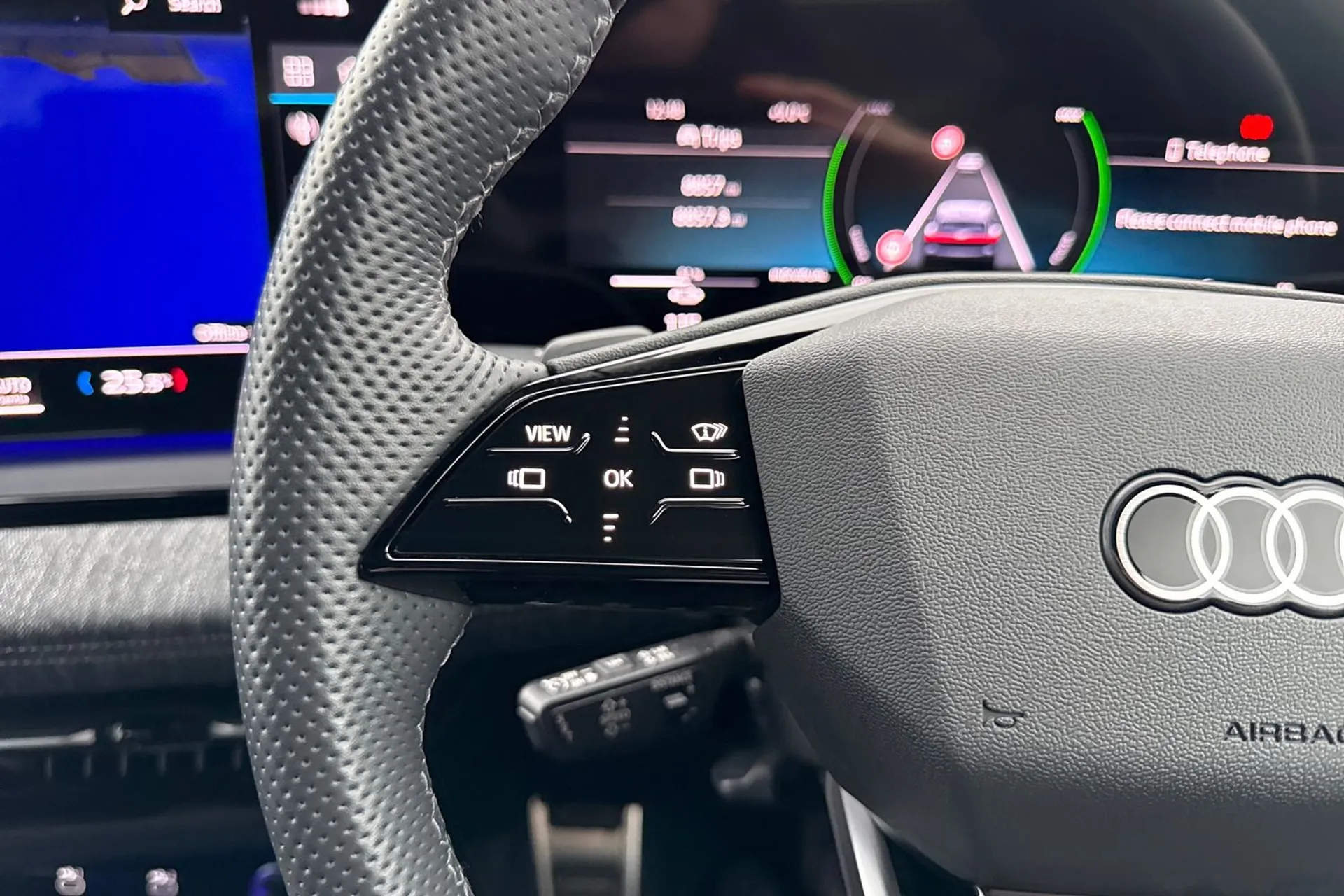 Audi Q6 thumbnail image number 36