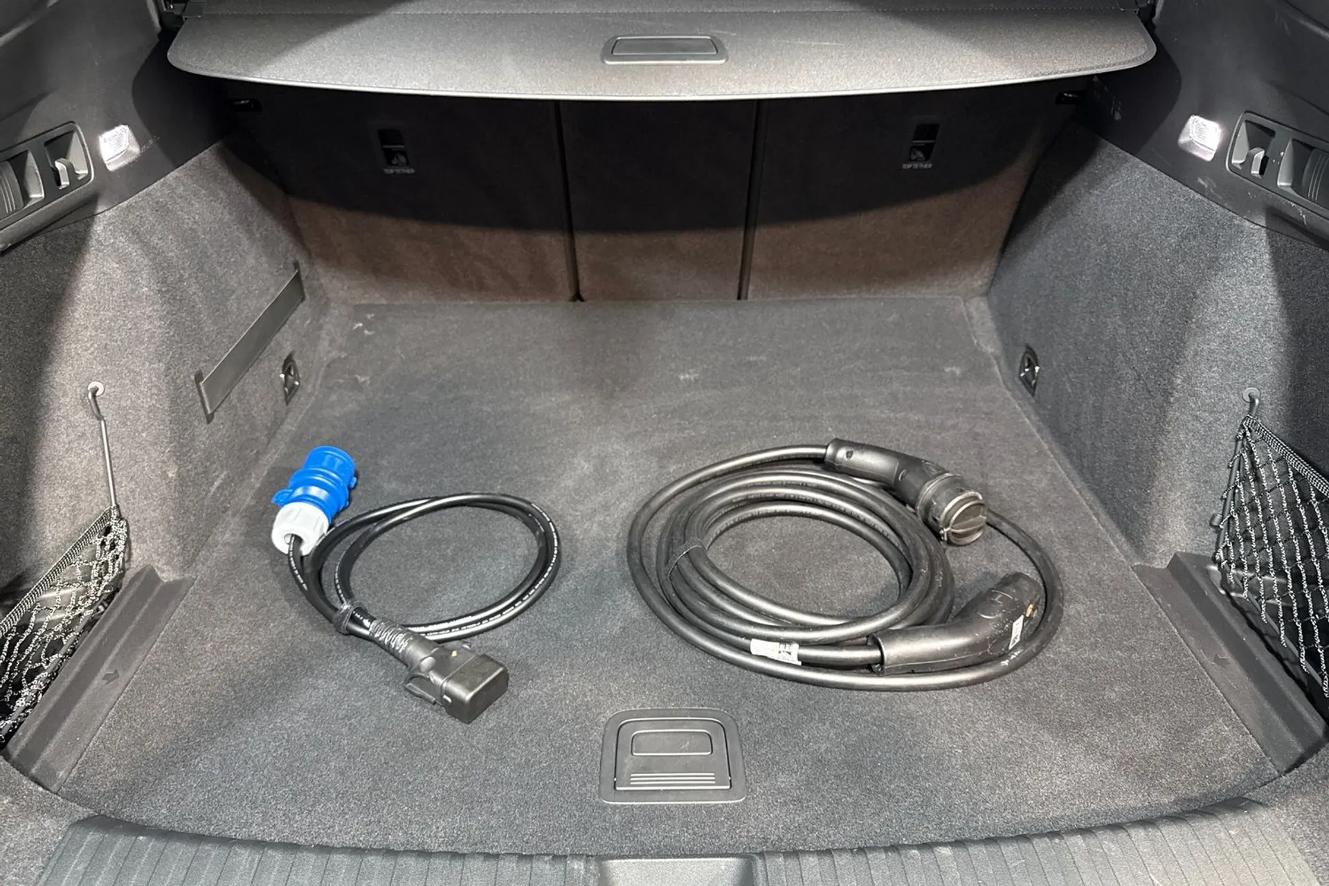 Audi Q6 thumbnail image number 46