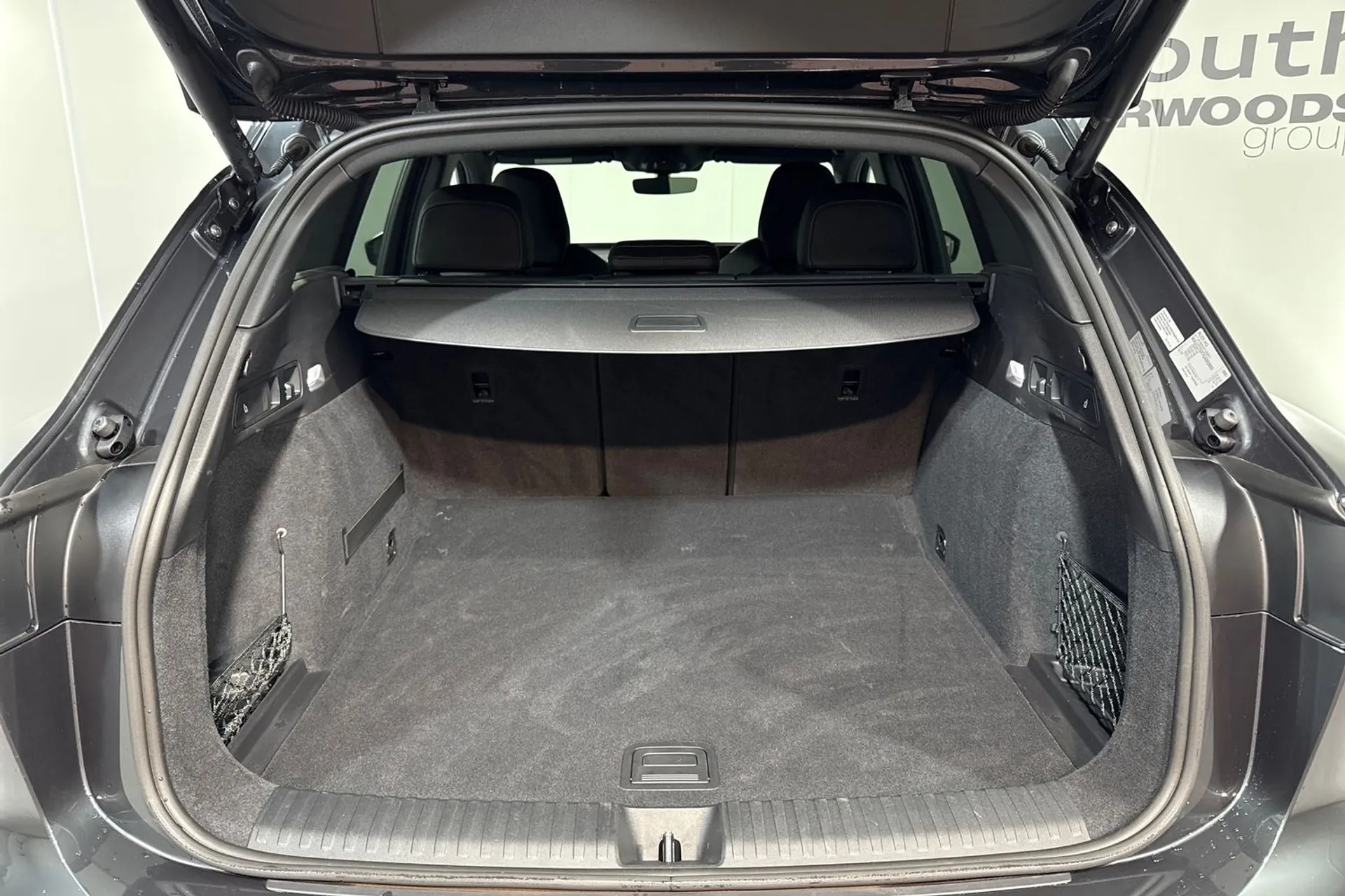 Audi Q6 thumbnail image number 38