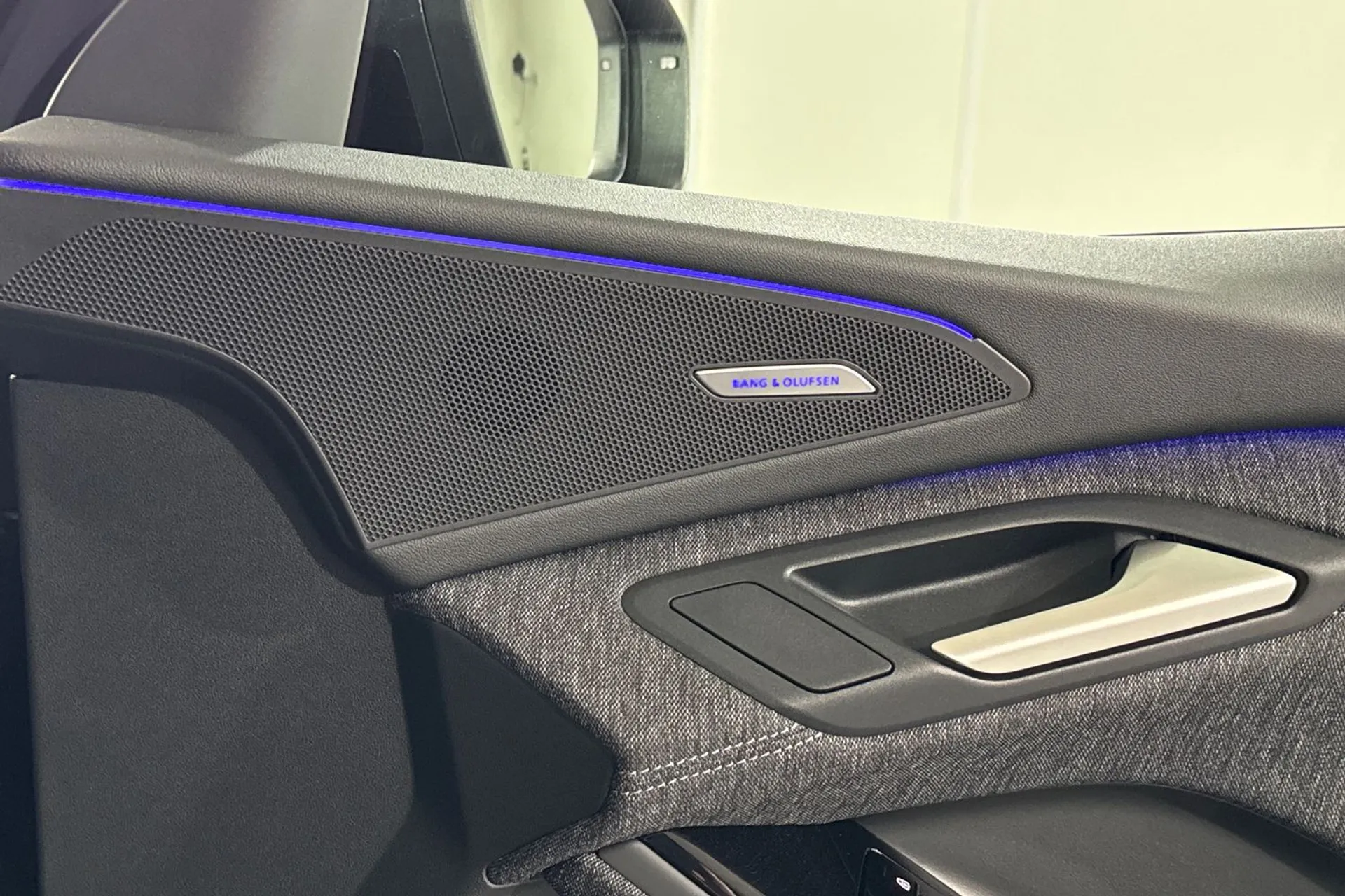 Audi Q6 thumbnail image number 43