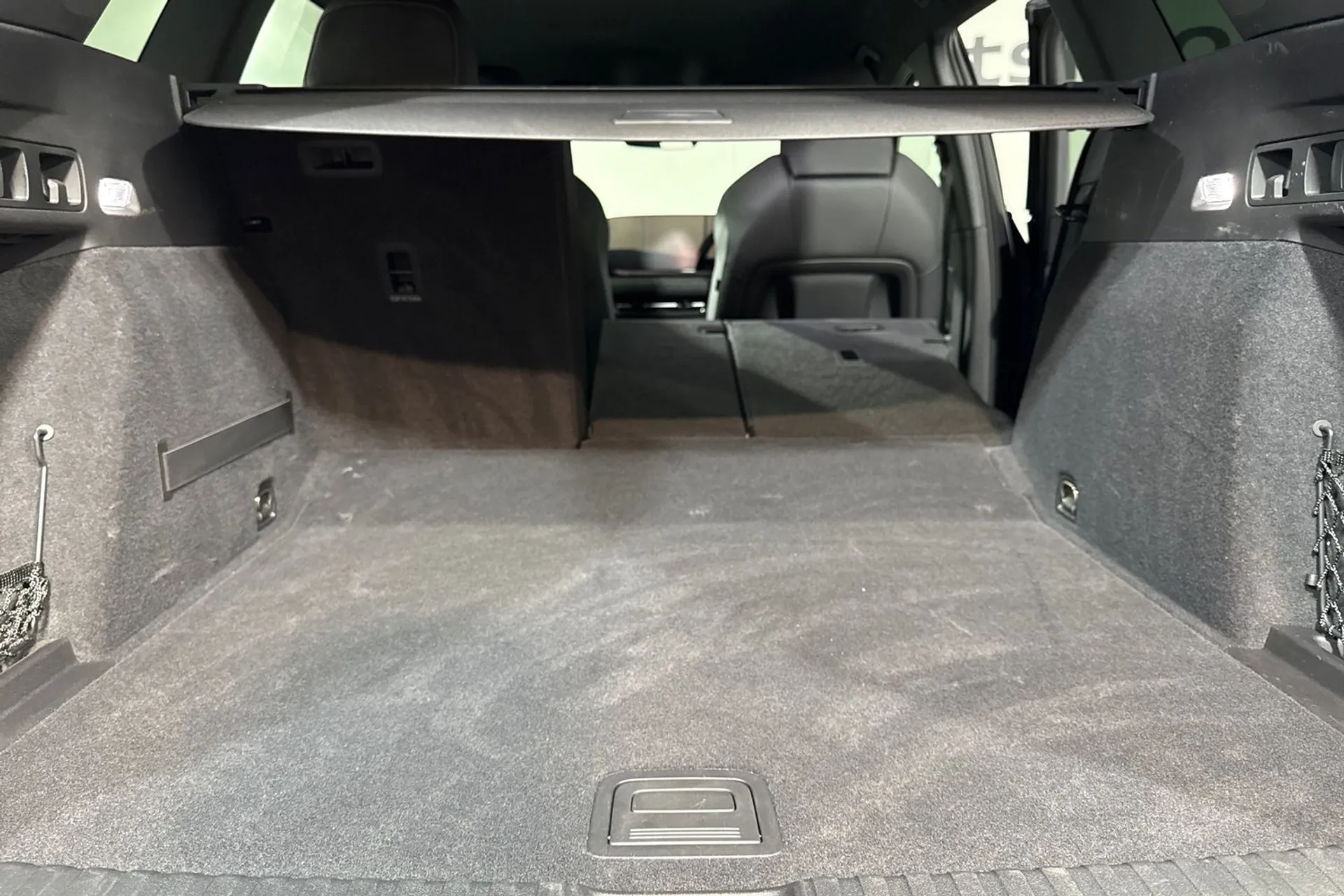 Audi Q6 thumbnail image number 40