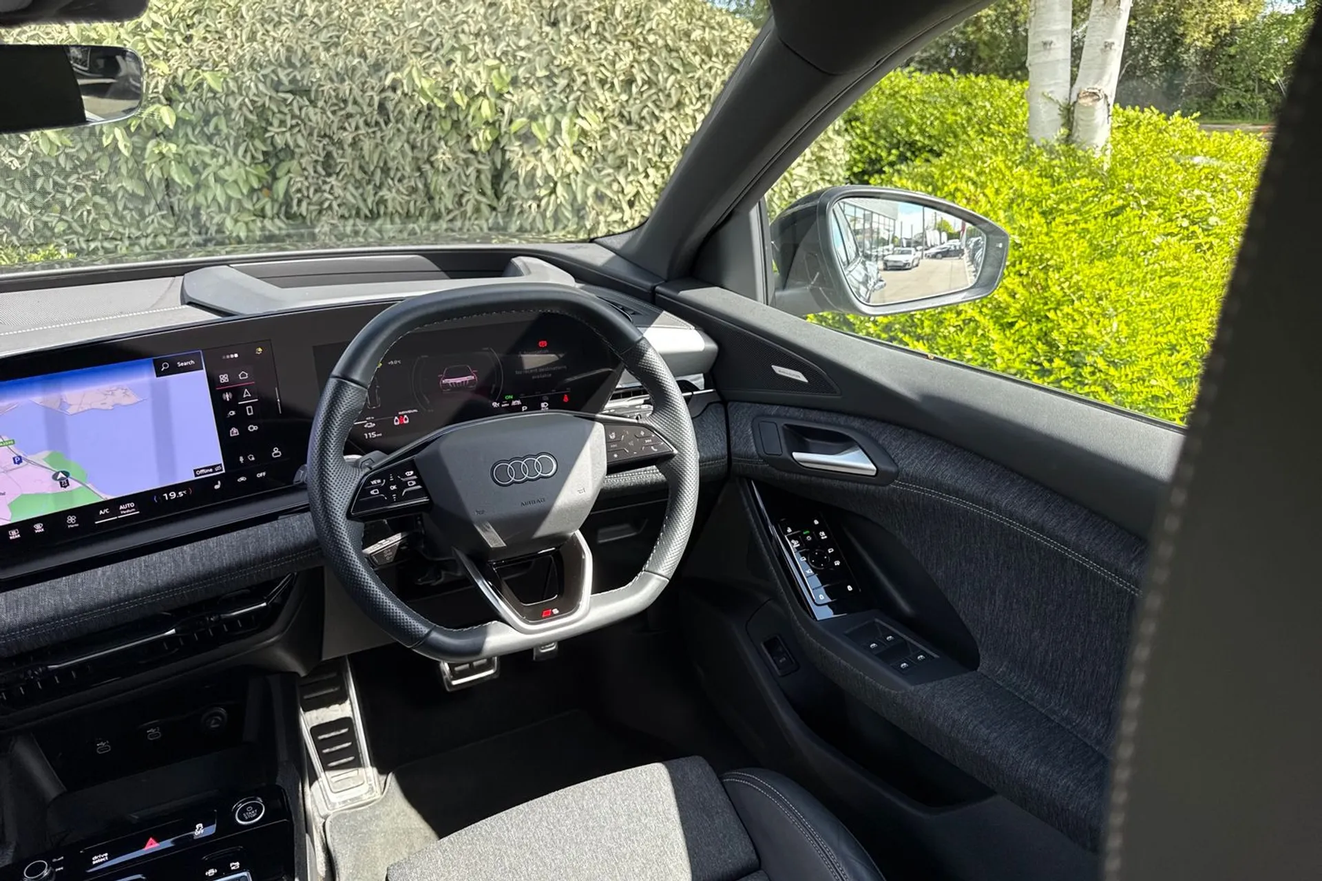 Audi Q6 thumbnail image number 51