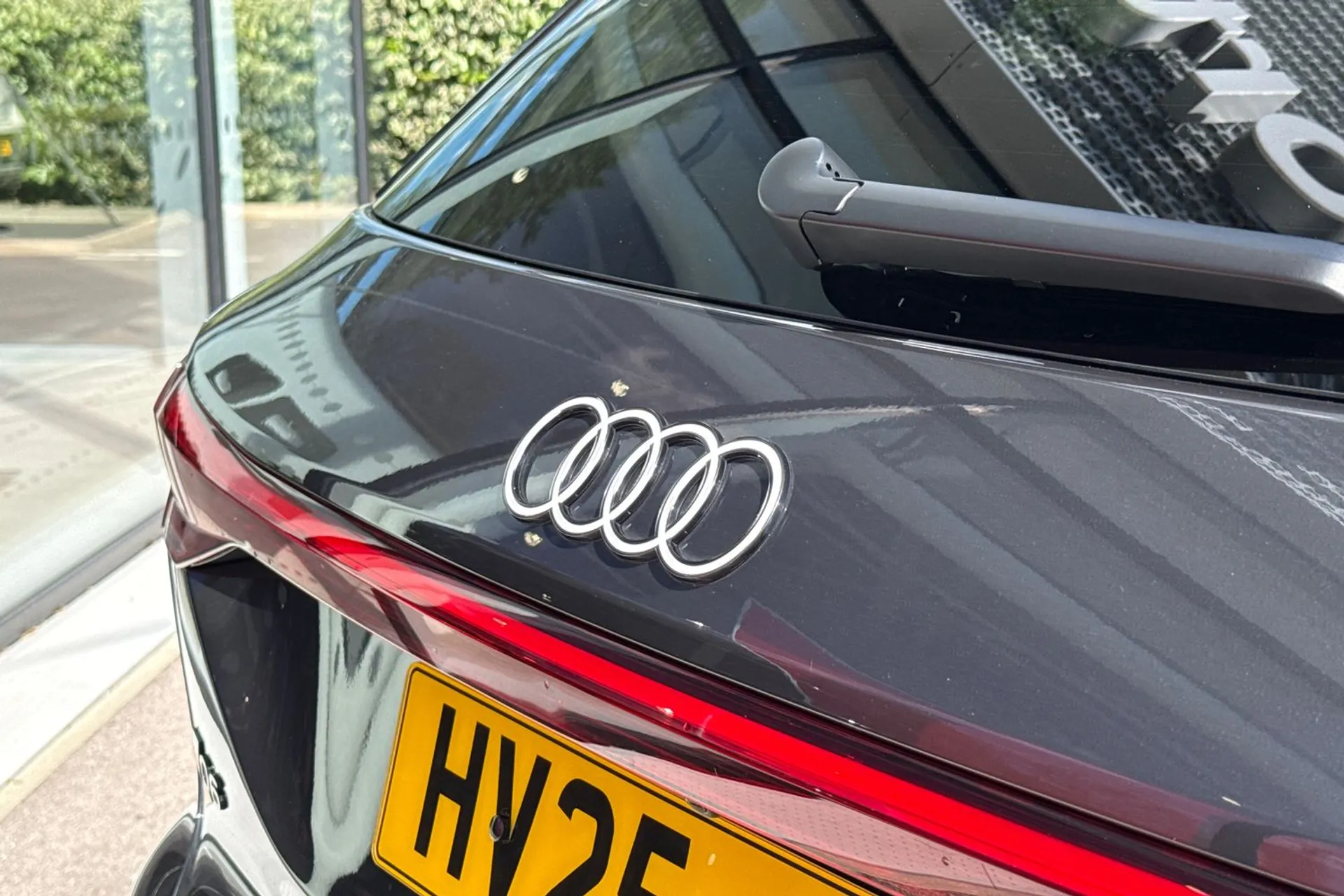 Audi Q6 thumbnail image number 31