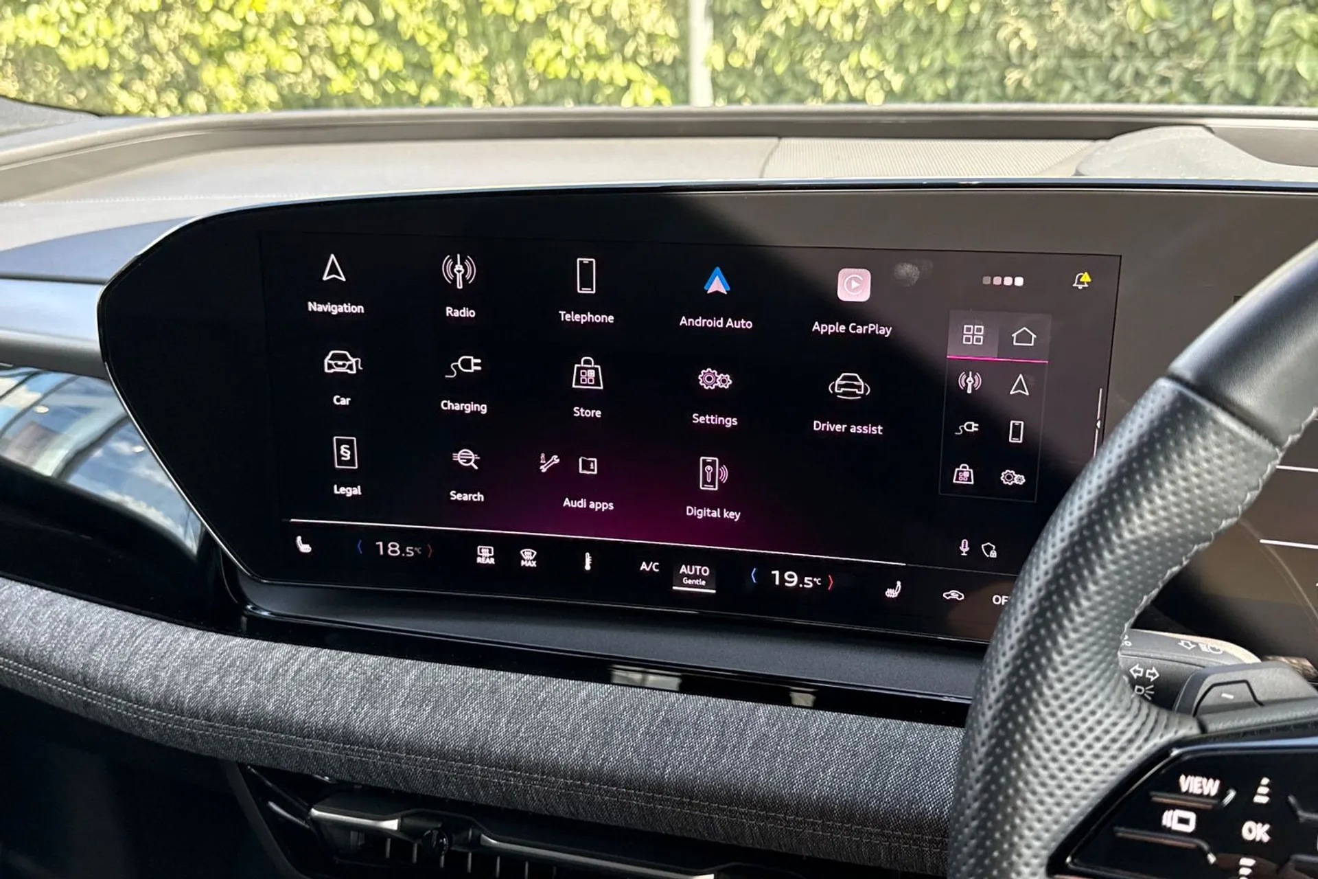 Audi Q6 thumbnail image number 12